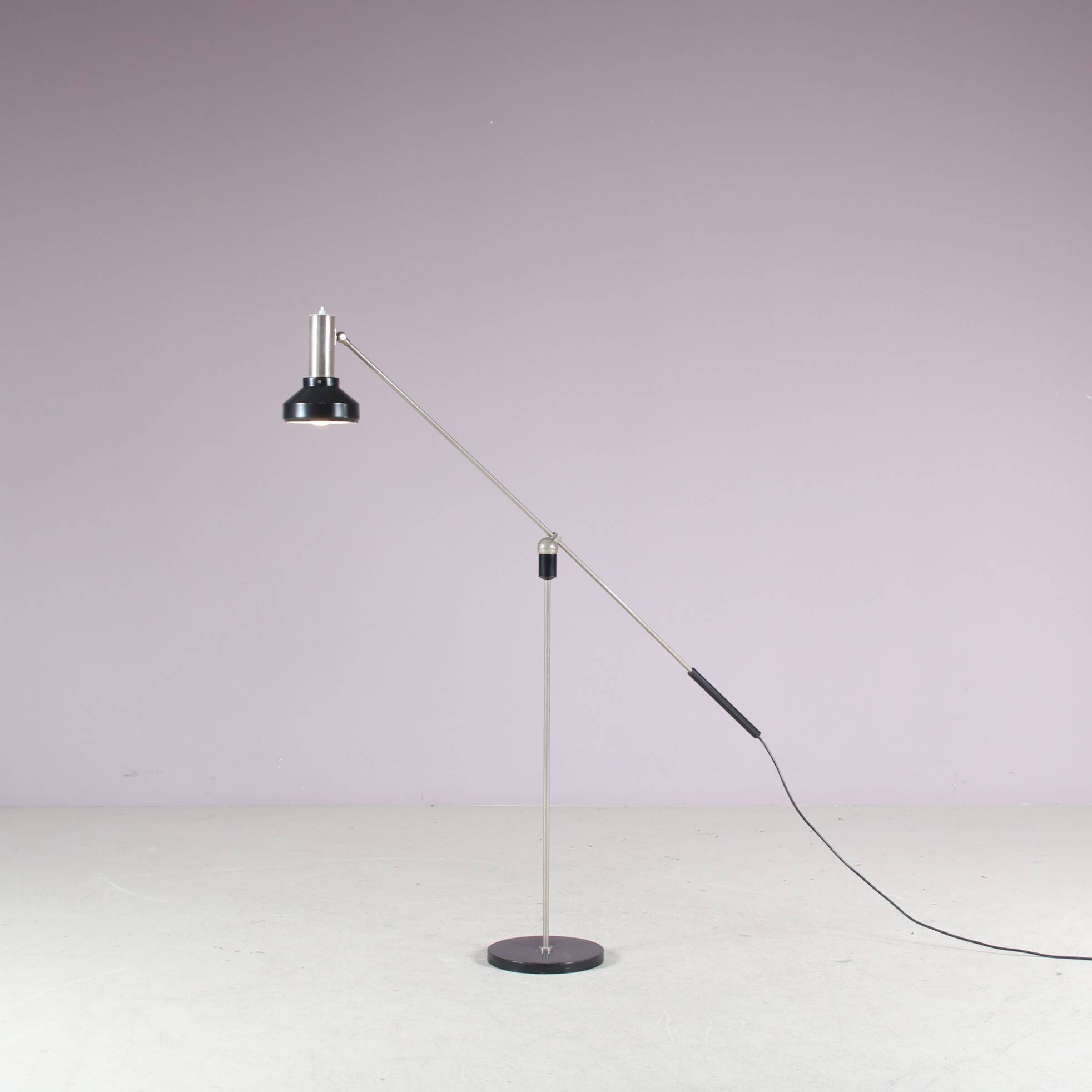 1950s “Magneto” Floor lamp by H. Fillekes for Artifort, Netherlands