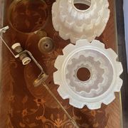 Suspension/lustre en verre moulé et laiton - années 70