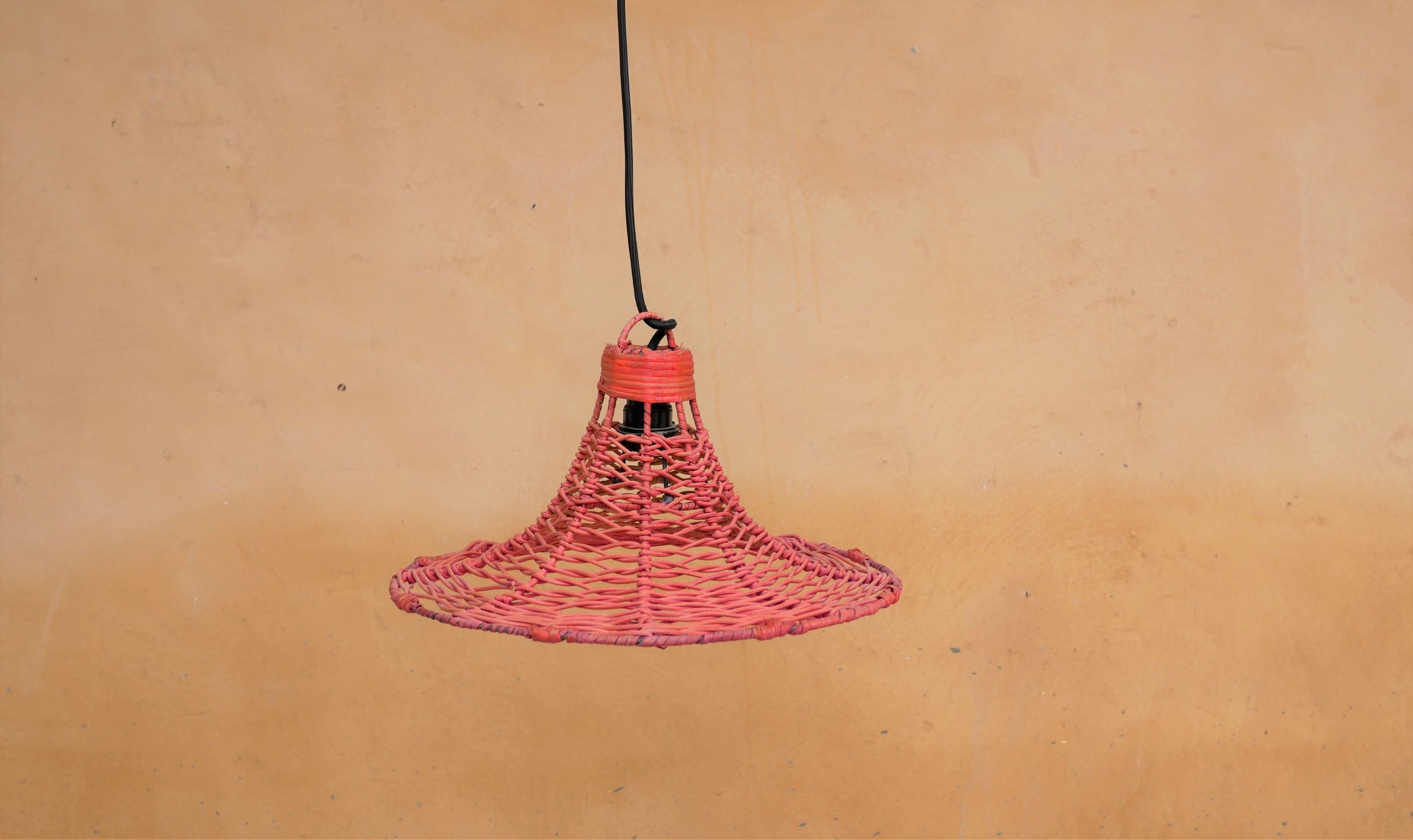 Vintage tulip hanging lamp in rattan
