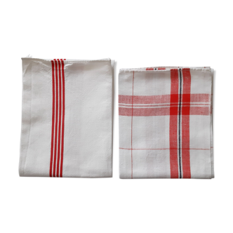 2 tea towels