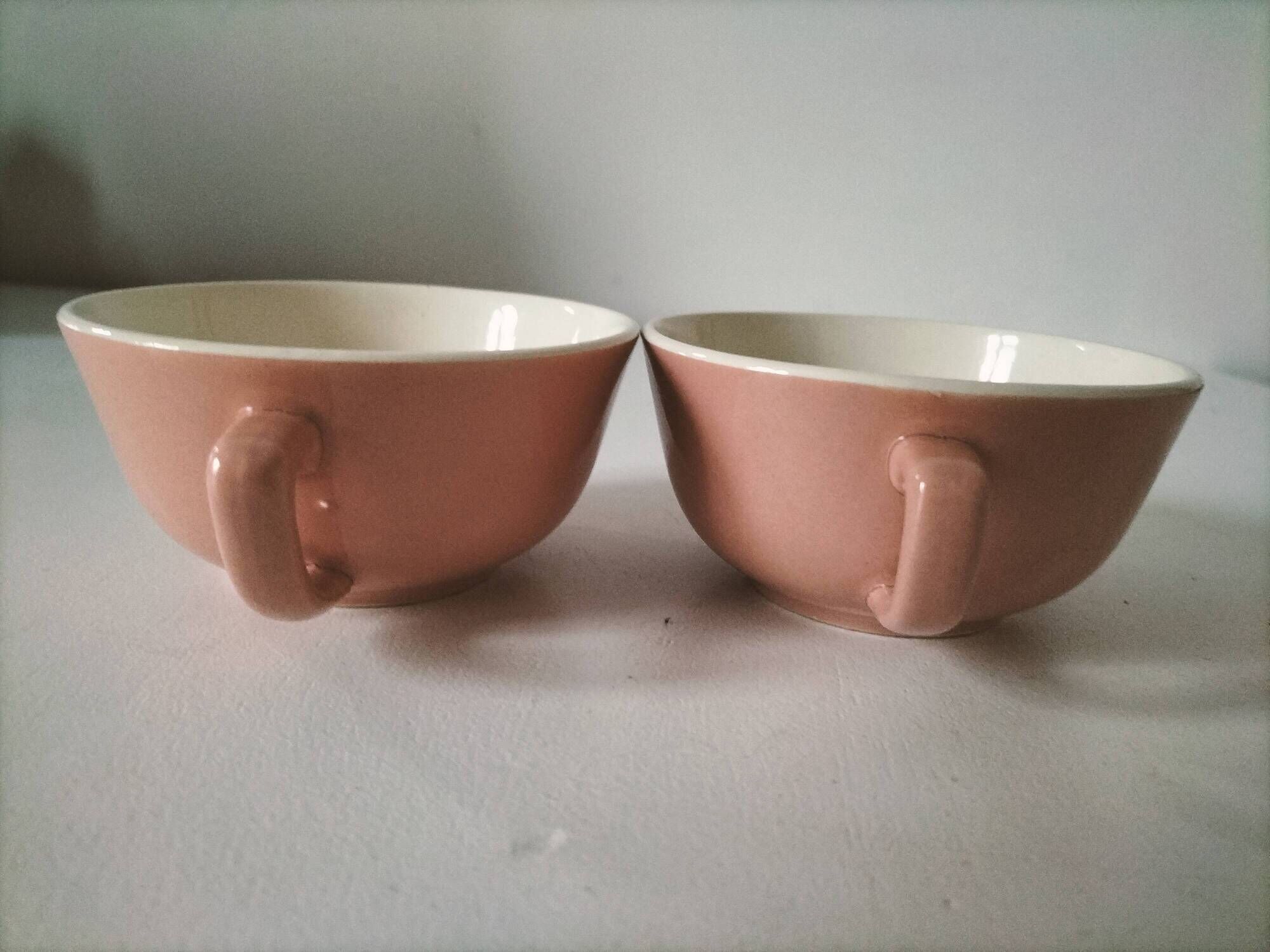 Set of two powder pink Villeroy & Boch cups, 1950s style