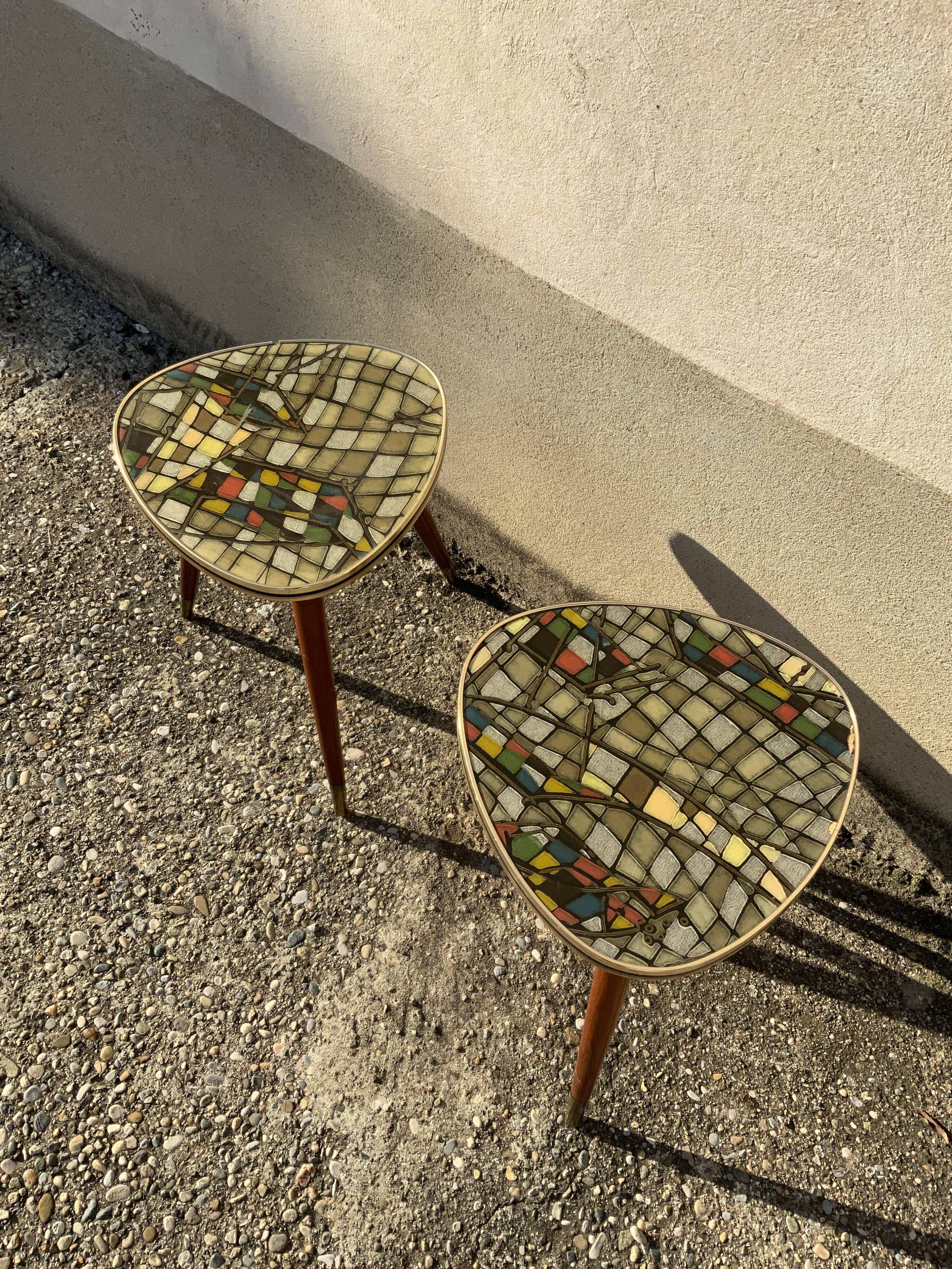 Vintage coffee table pedestal table tripod vintage formica ceramic style tray end of sofa