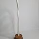 Sculpture d’inspiration biomorphique, sur socle en bois industriel, 37 cm