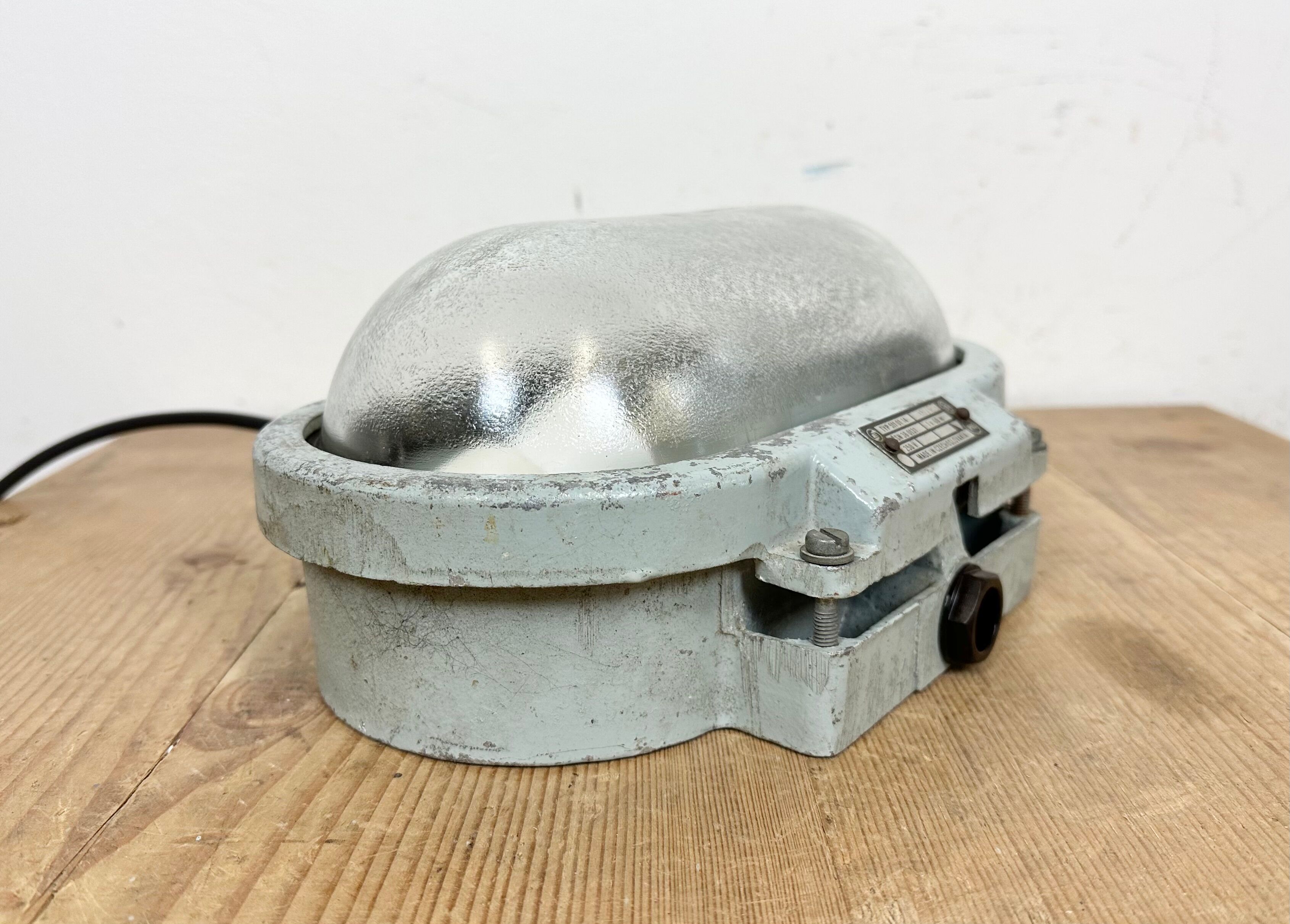 Industrial Cast Aluminium Wall Light with Frosted Glass from Elektrosvit, 1970s