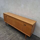 Vintage compass feet enfilade