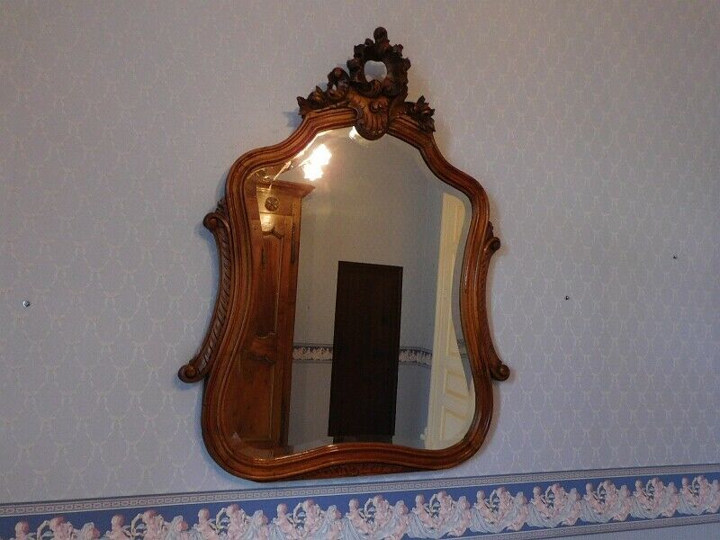 Louis XV style rocaille mirror in walnut, wall-mounted, 110x85cm