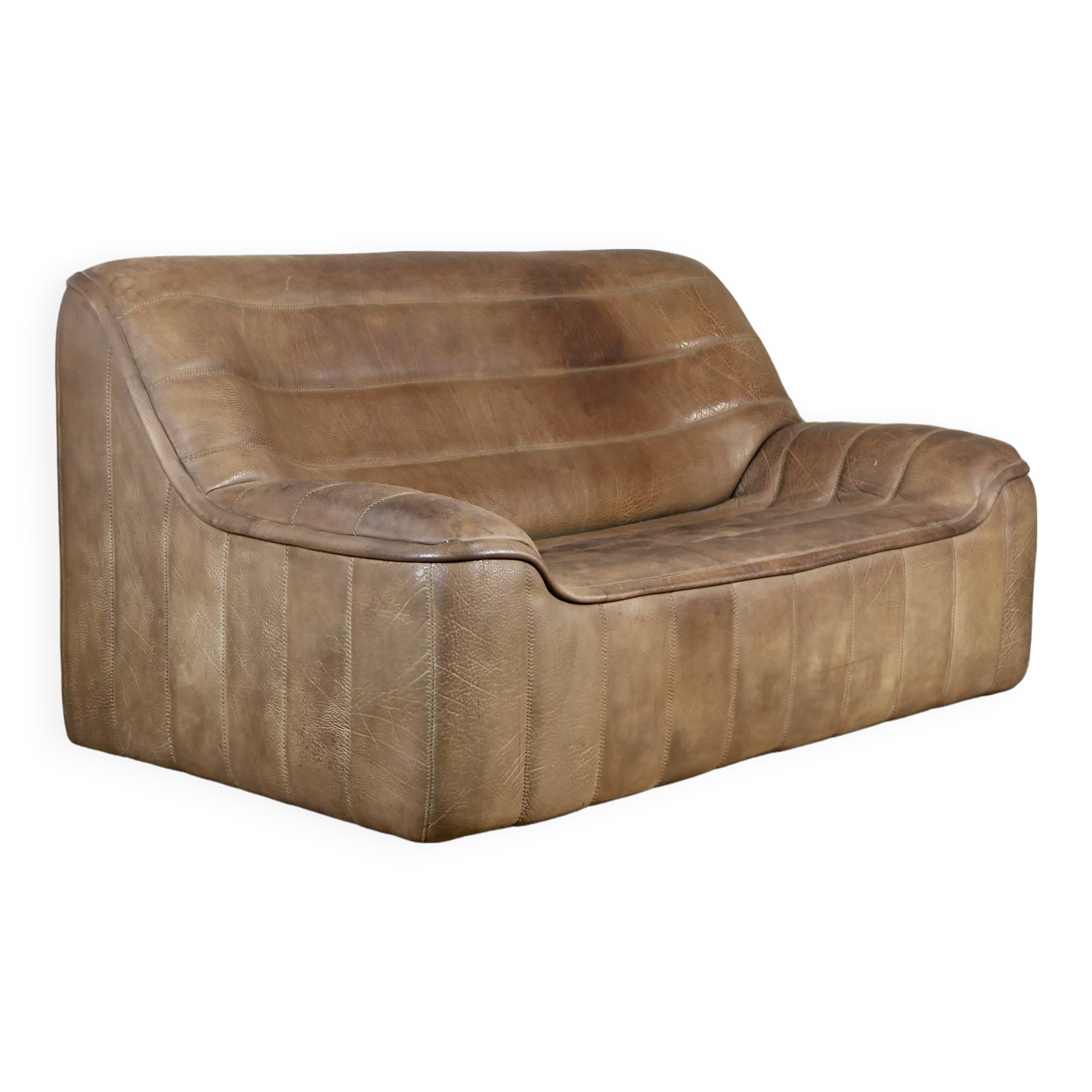 DeSede DS84 sofa in taupe buffalo leather