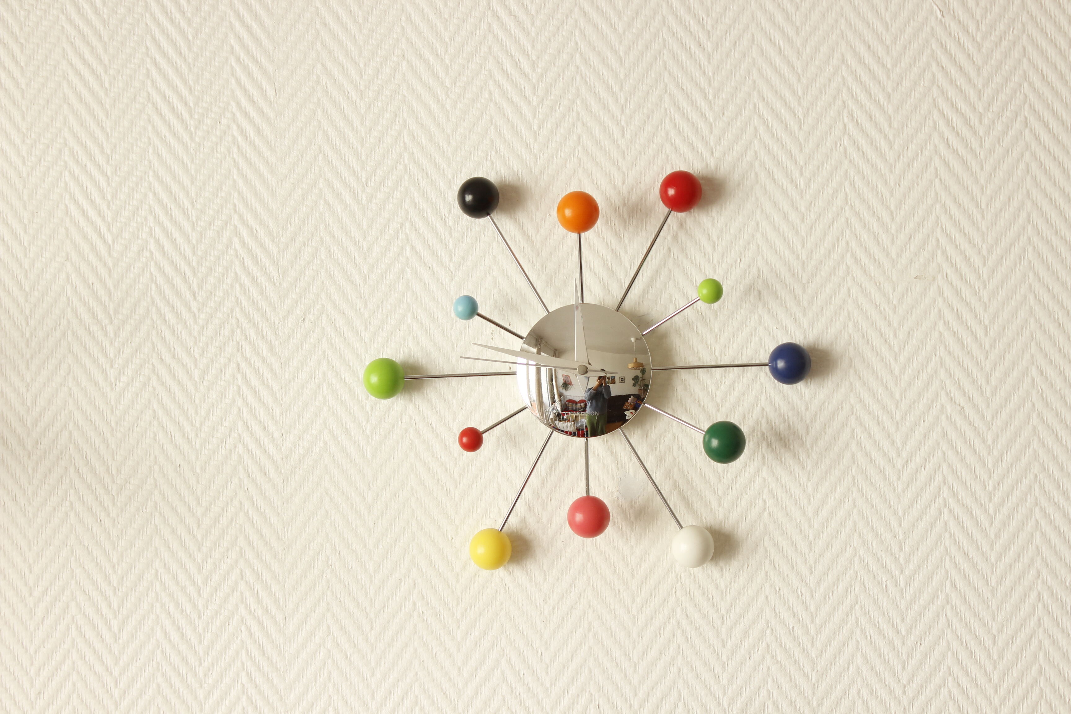 Karlsson Spider clock