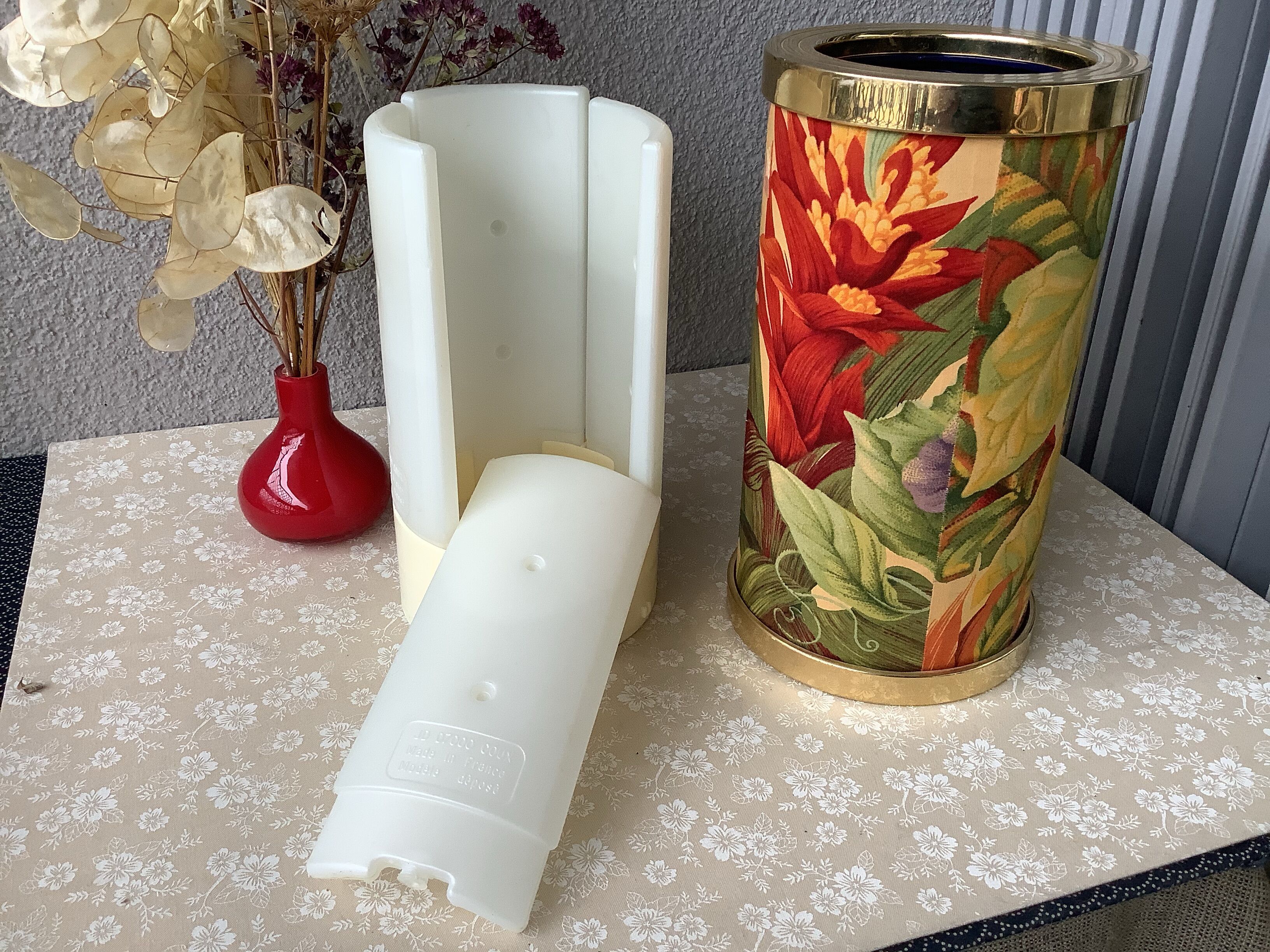 Vintage bottle refresher insulated