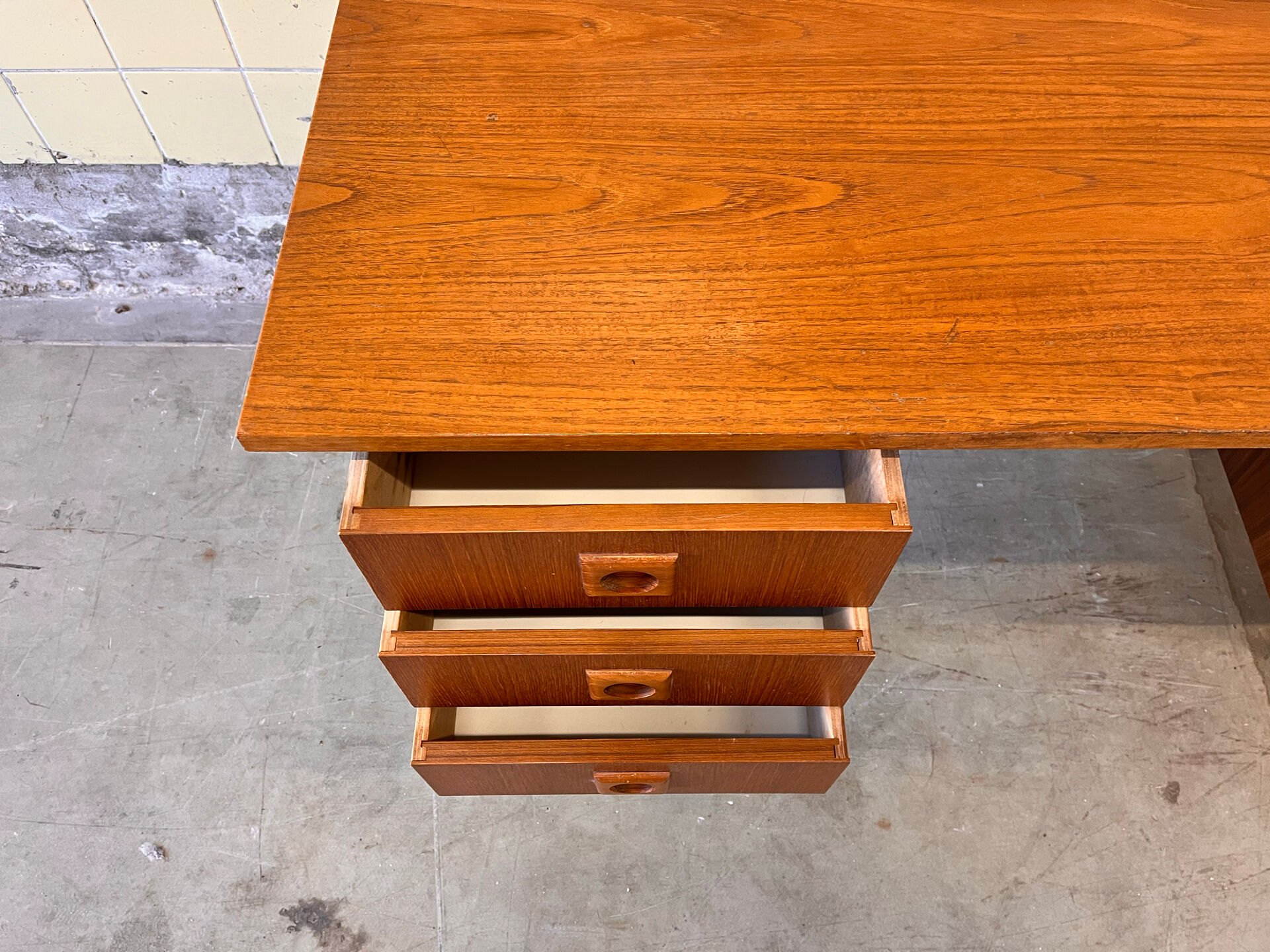 Bureau en teck vintage