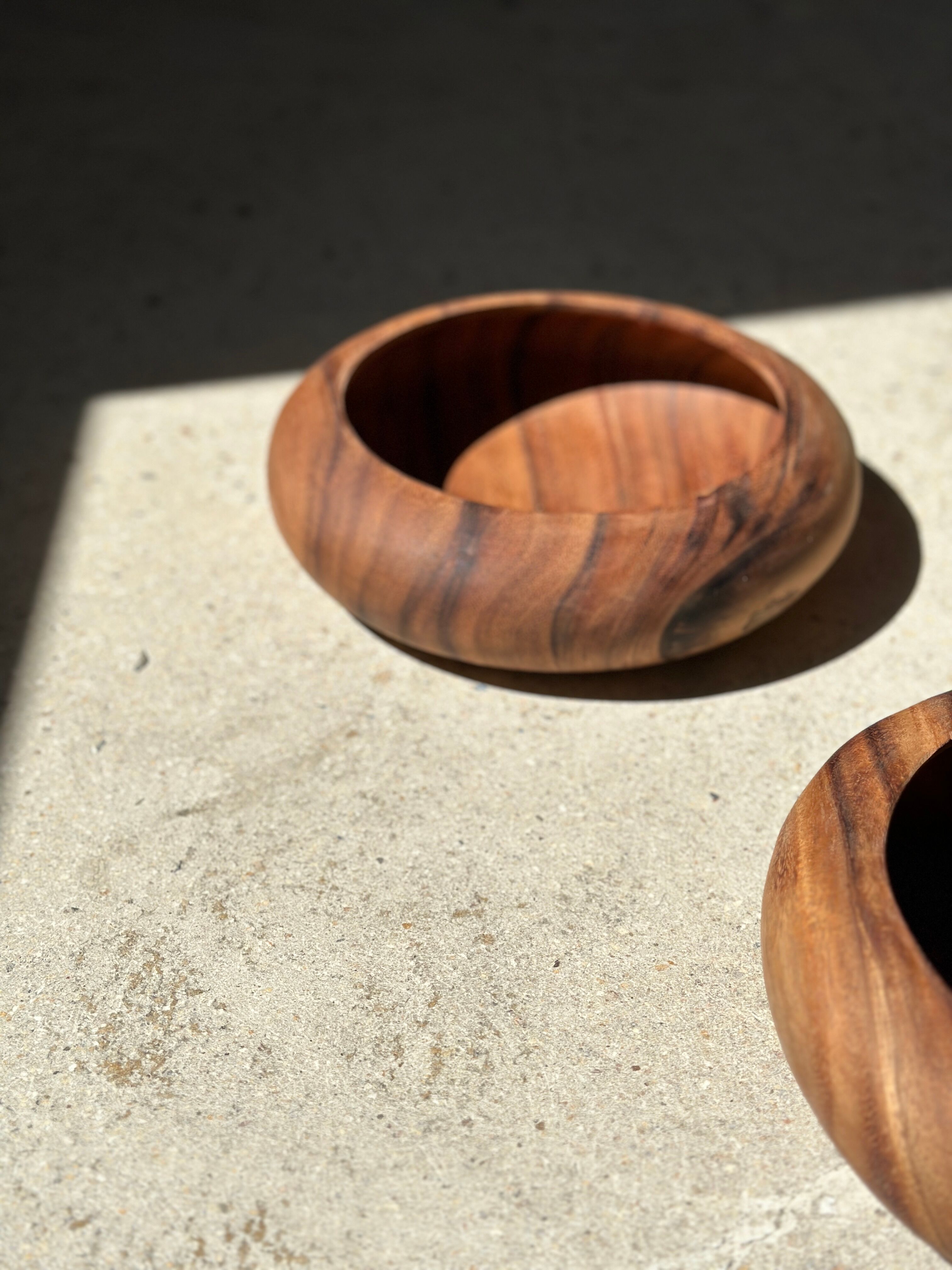 Bowl or monoxyl teak cut d:25.5