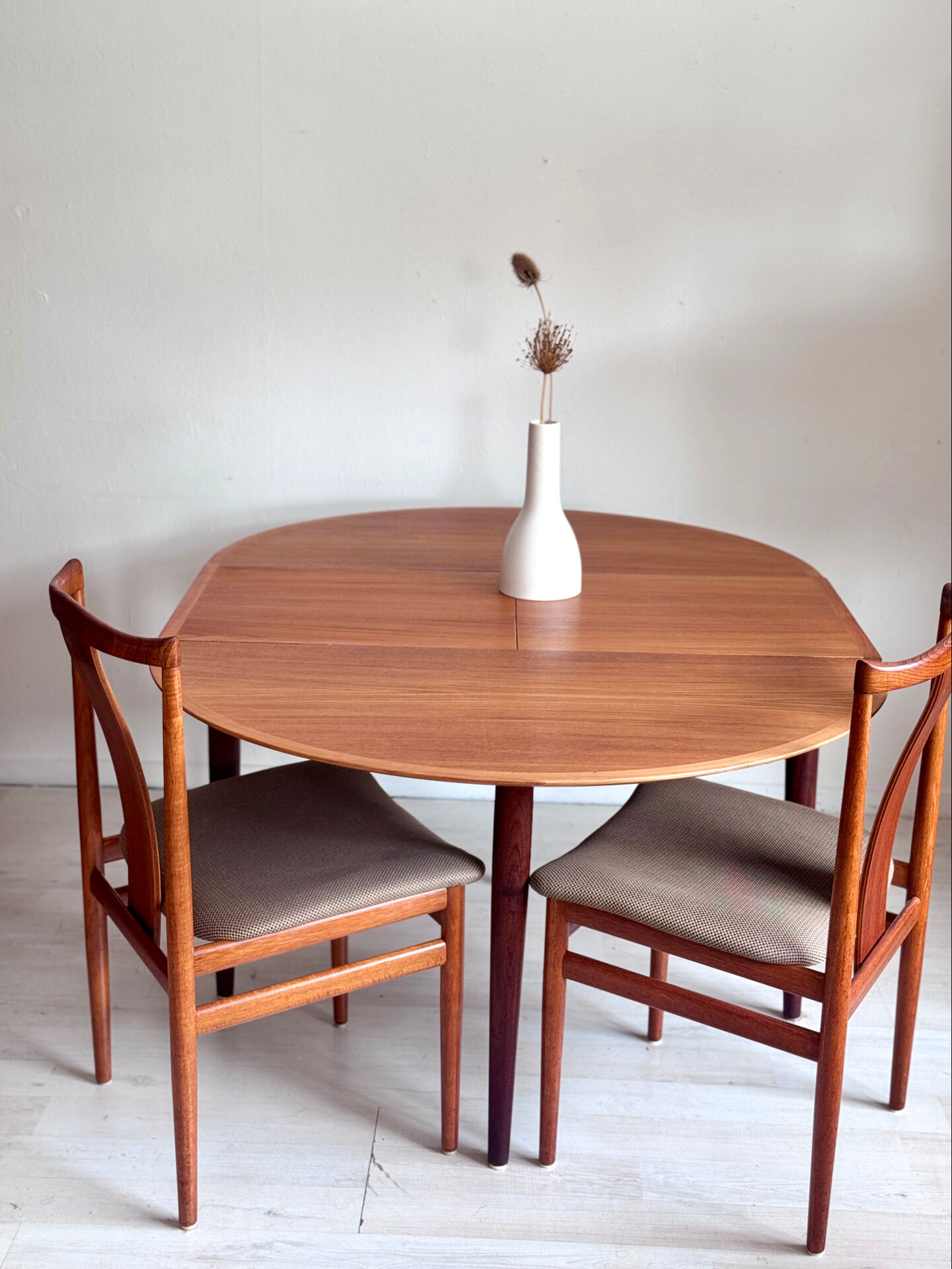 Vintage round dining table 1960s teak Lübke