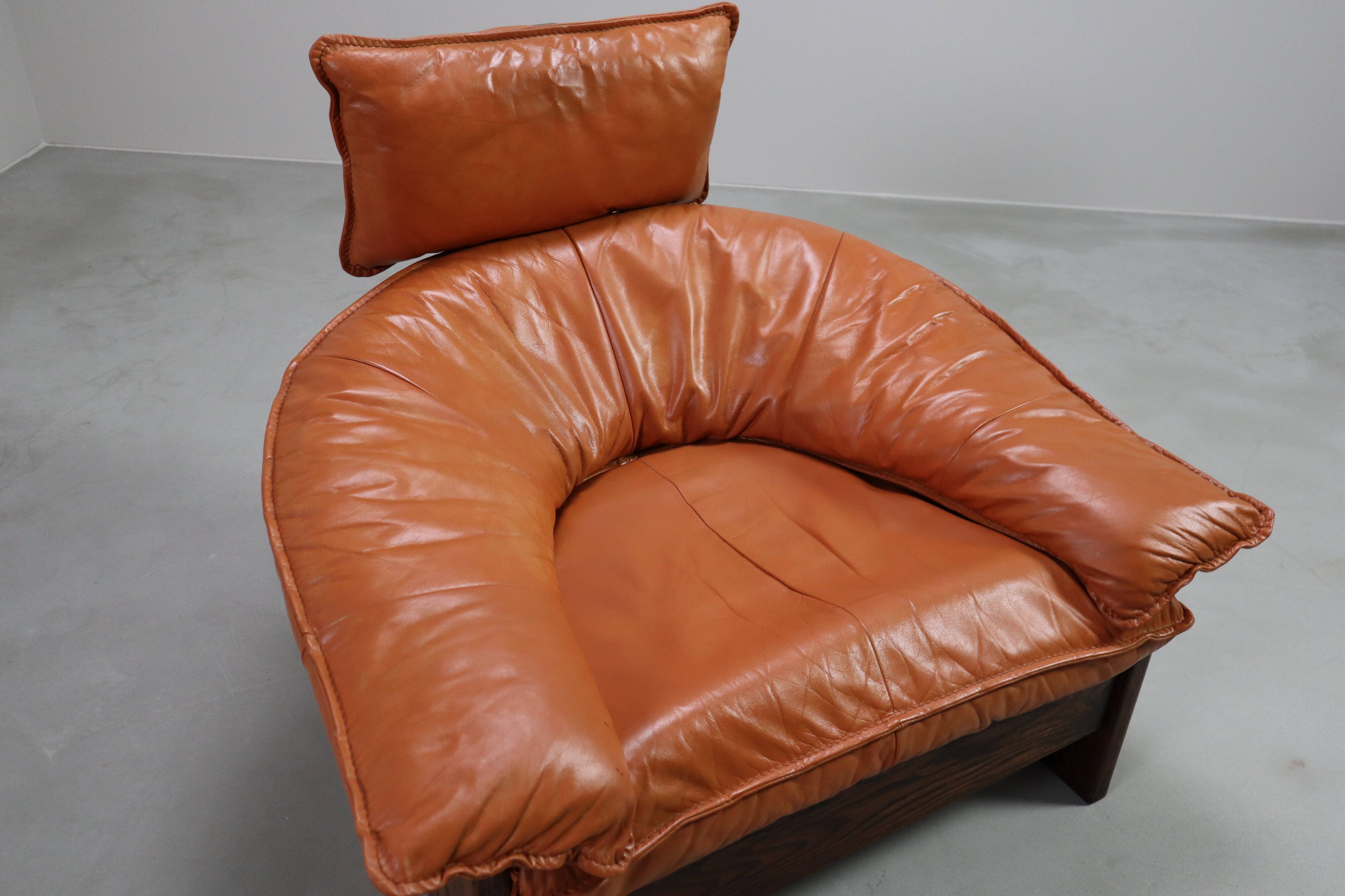 Vintage tripod lounge chair in leather, rattan and oak, Netherlands