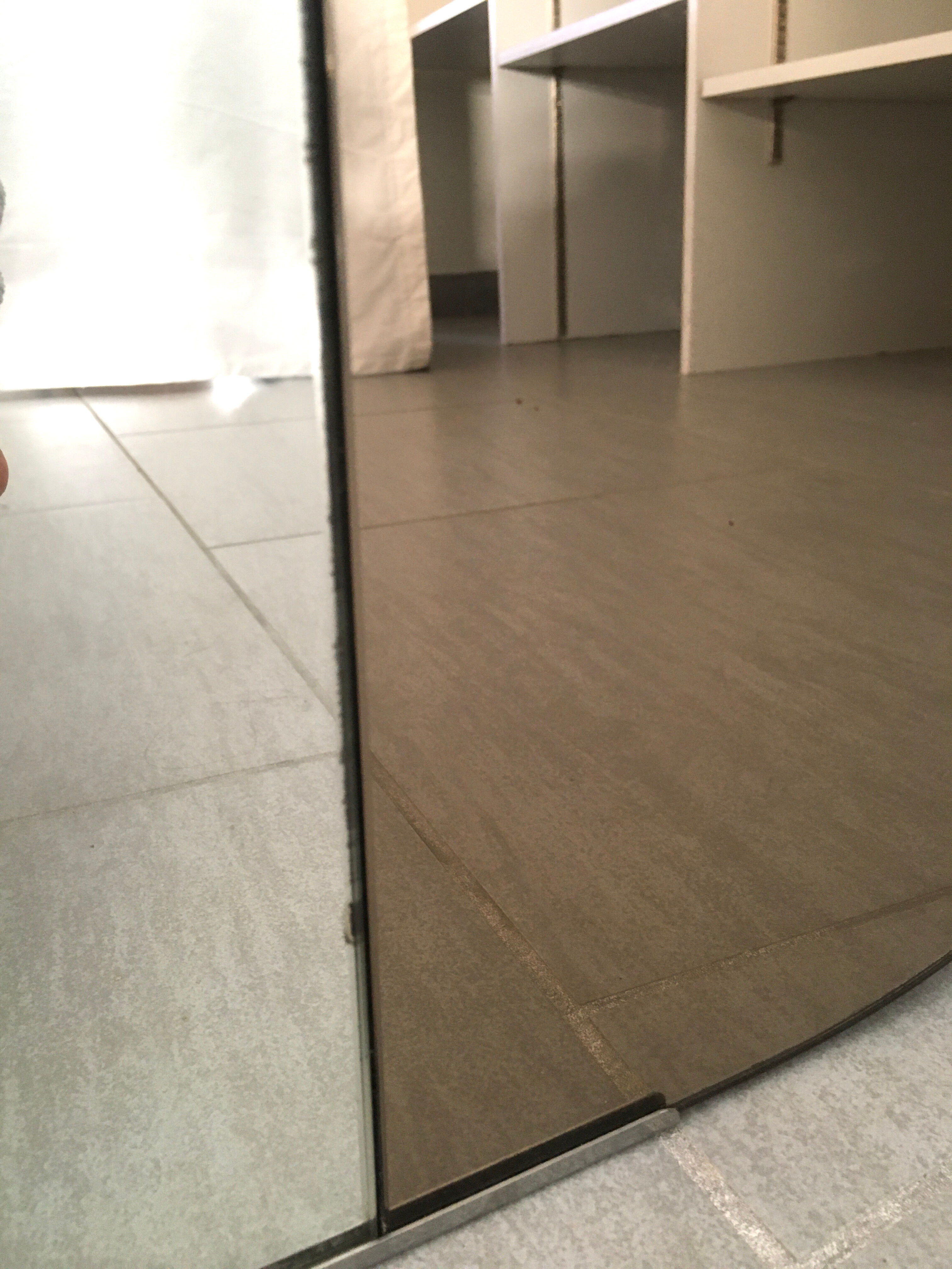Triptych mirror in smoked glass 140x80cm