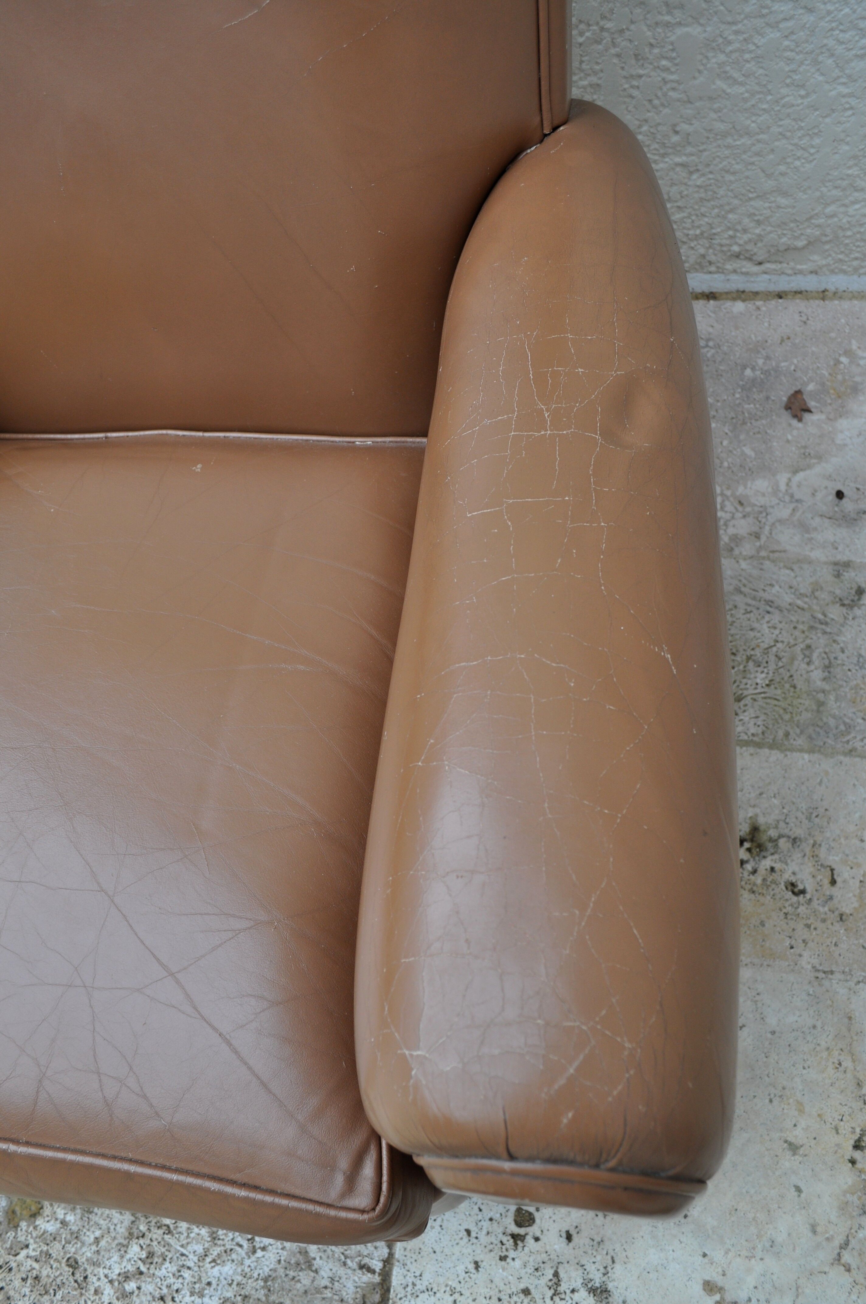 Vintage caramel leather club armchair