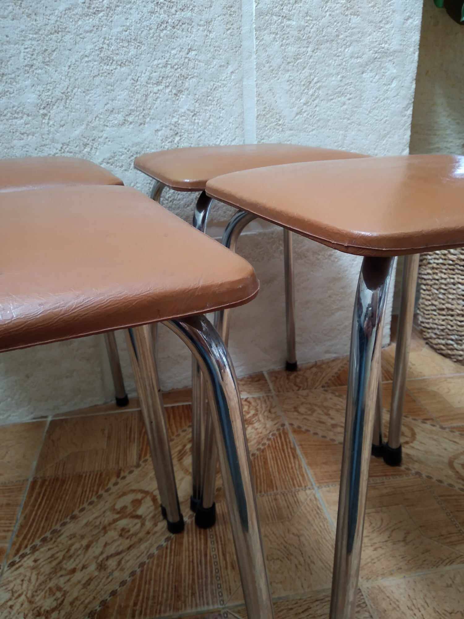 Lot de 4 tabourets vintage années 70