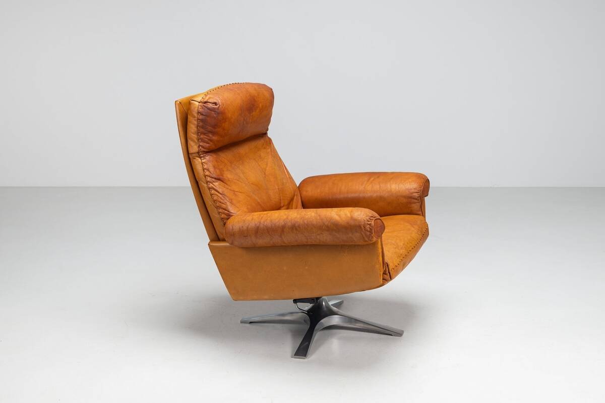 De Sede DS-31 high-back lounge chair in natural leather, Switzerland, 1970