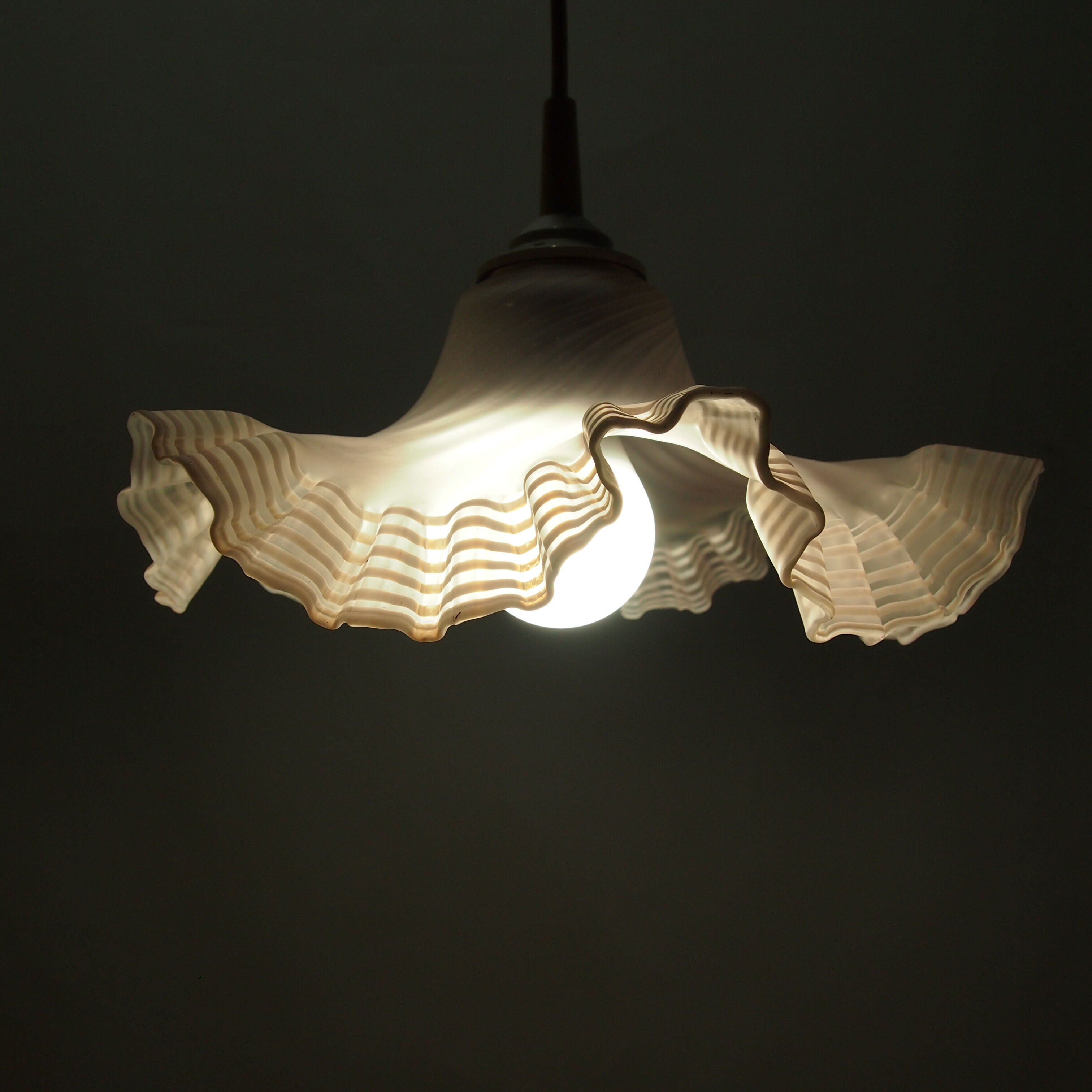 Lace hanging lamp