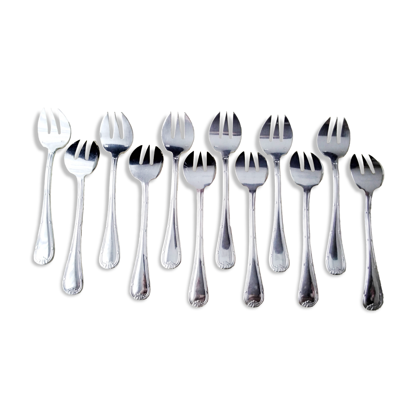 Set of 12 silver-plated oyster forks "Crossed Ribbons"
