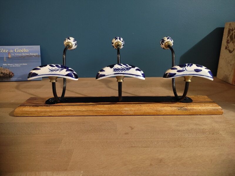 Coat rack patinated wood 3 hooks metal porcelain deco