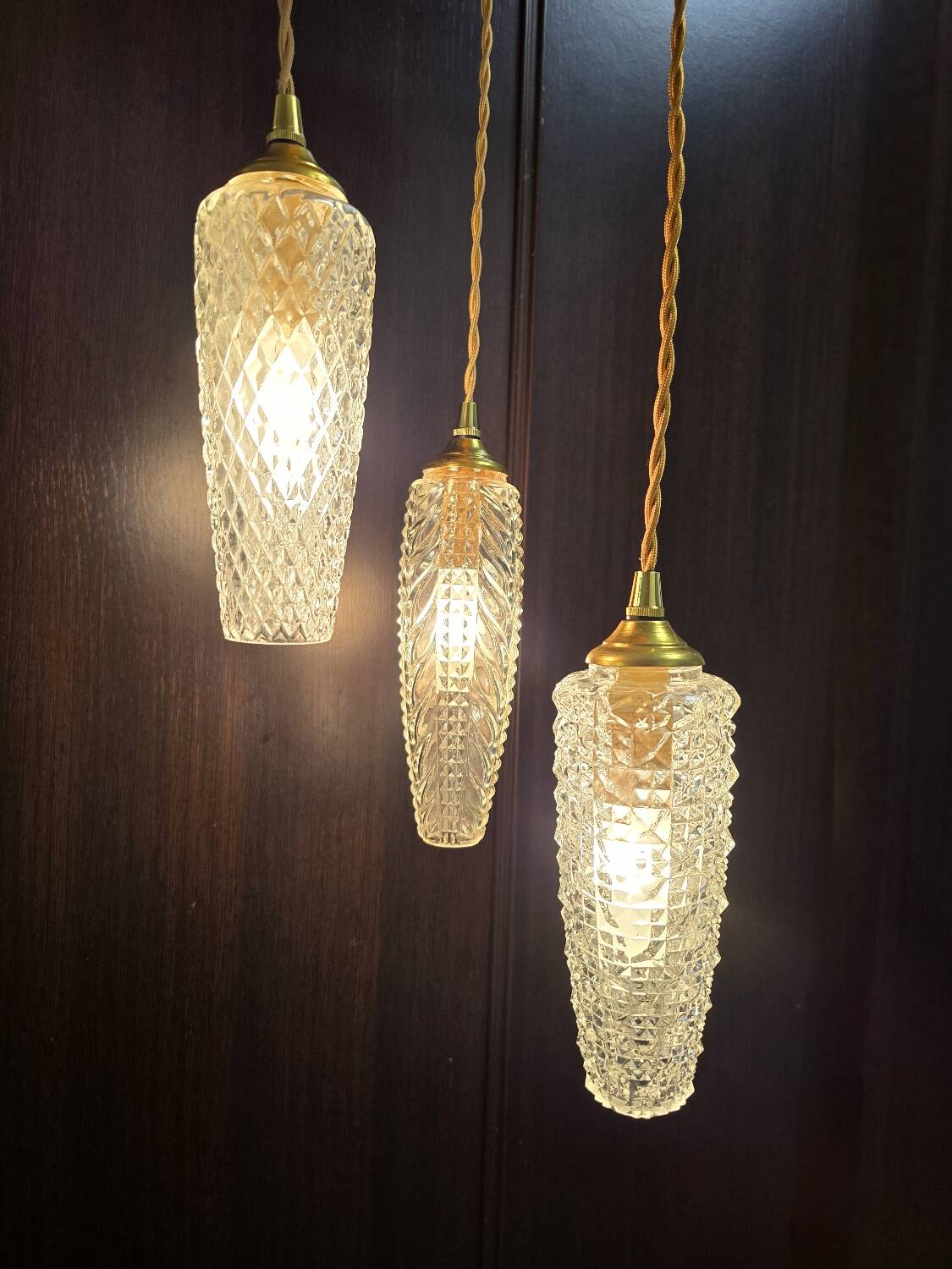 Vintage diamond point rocket suspension cascade globes