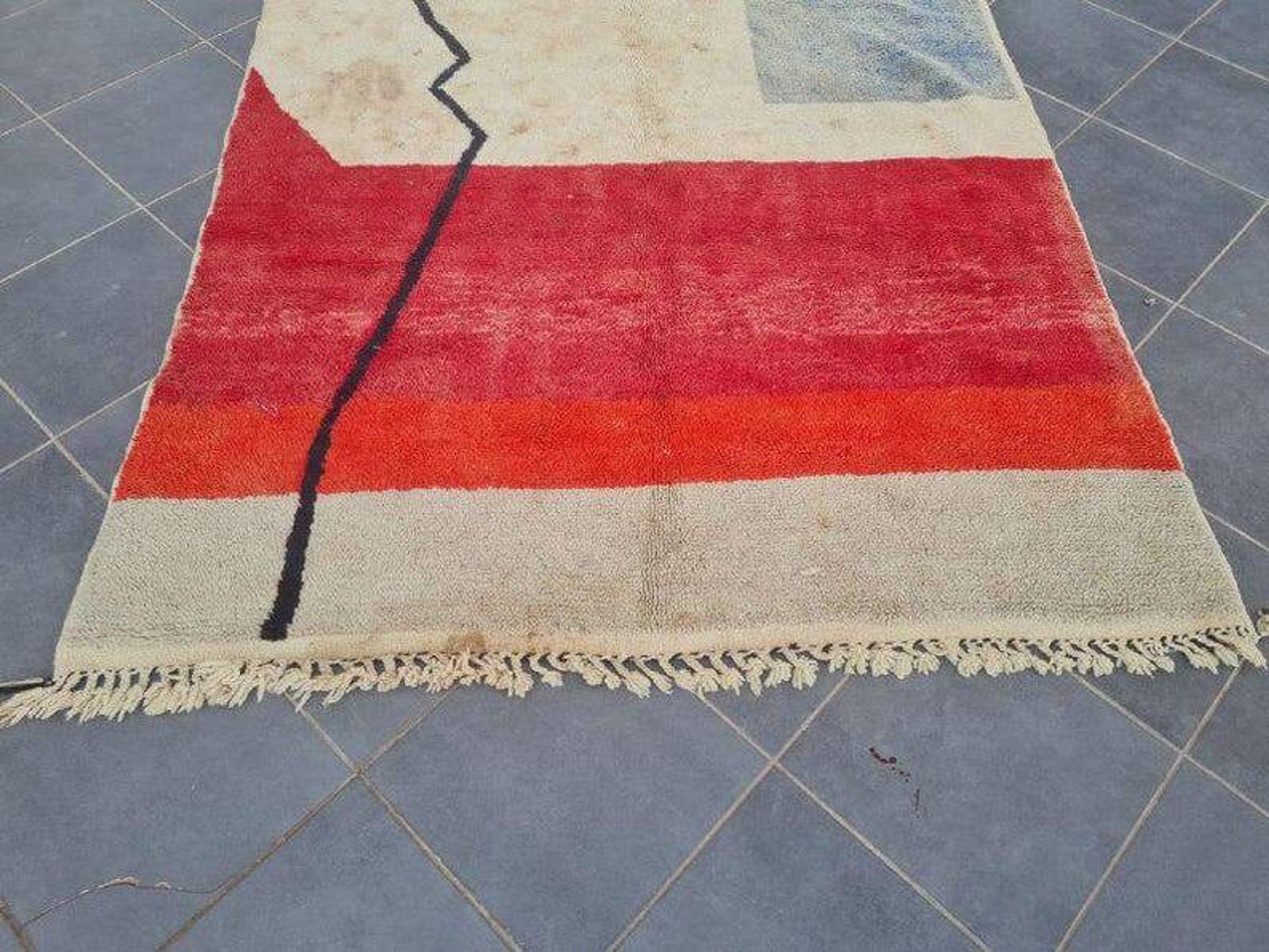 Grand tapis berbère fait main beni mrirt traditionnel 3/4 m