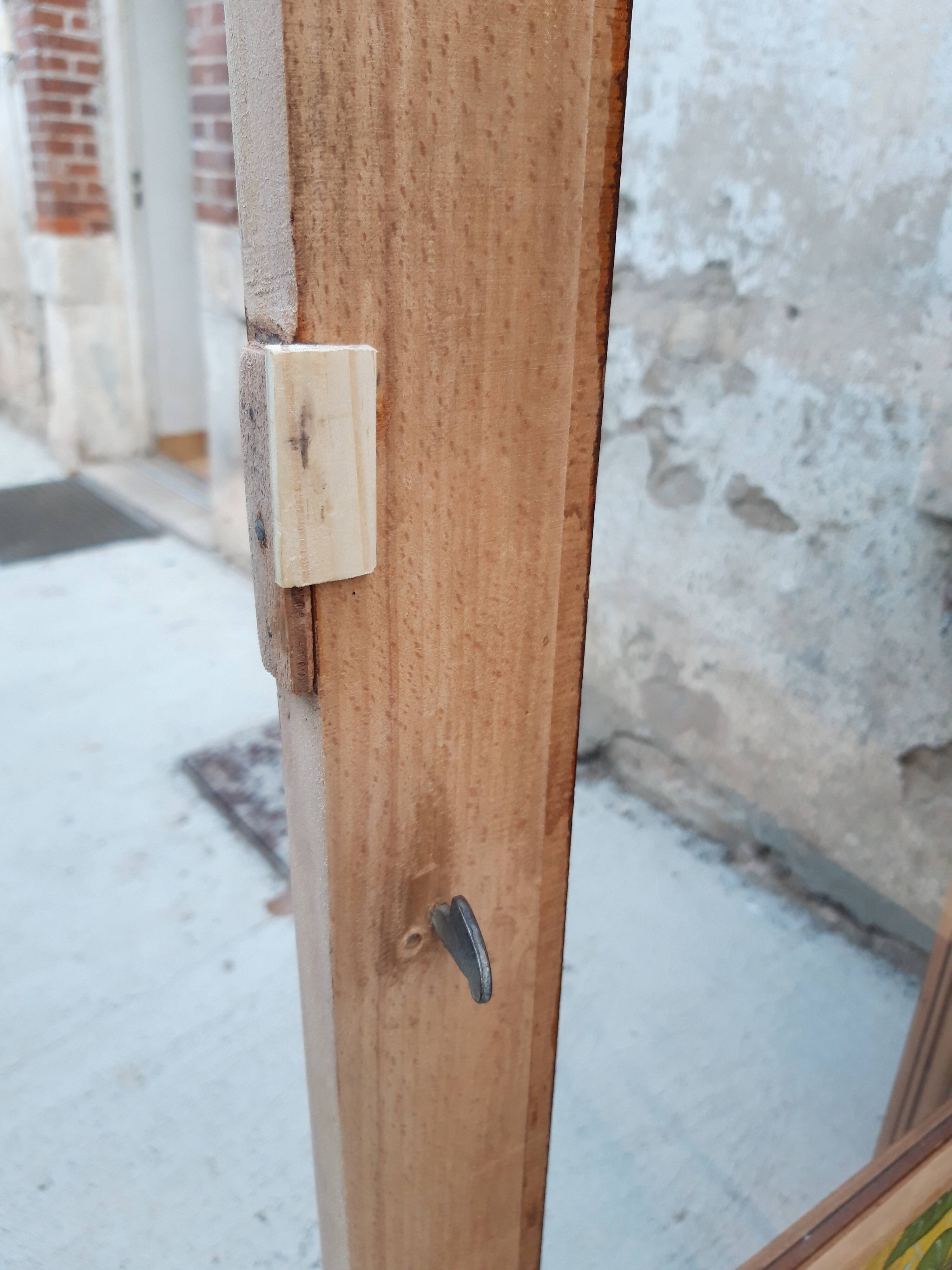 Parisian showcase cabinet year 30 gross