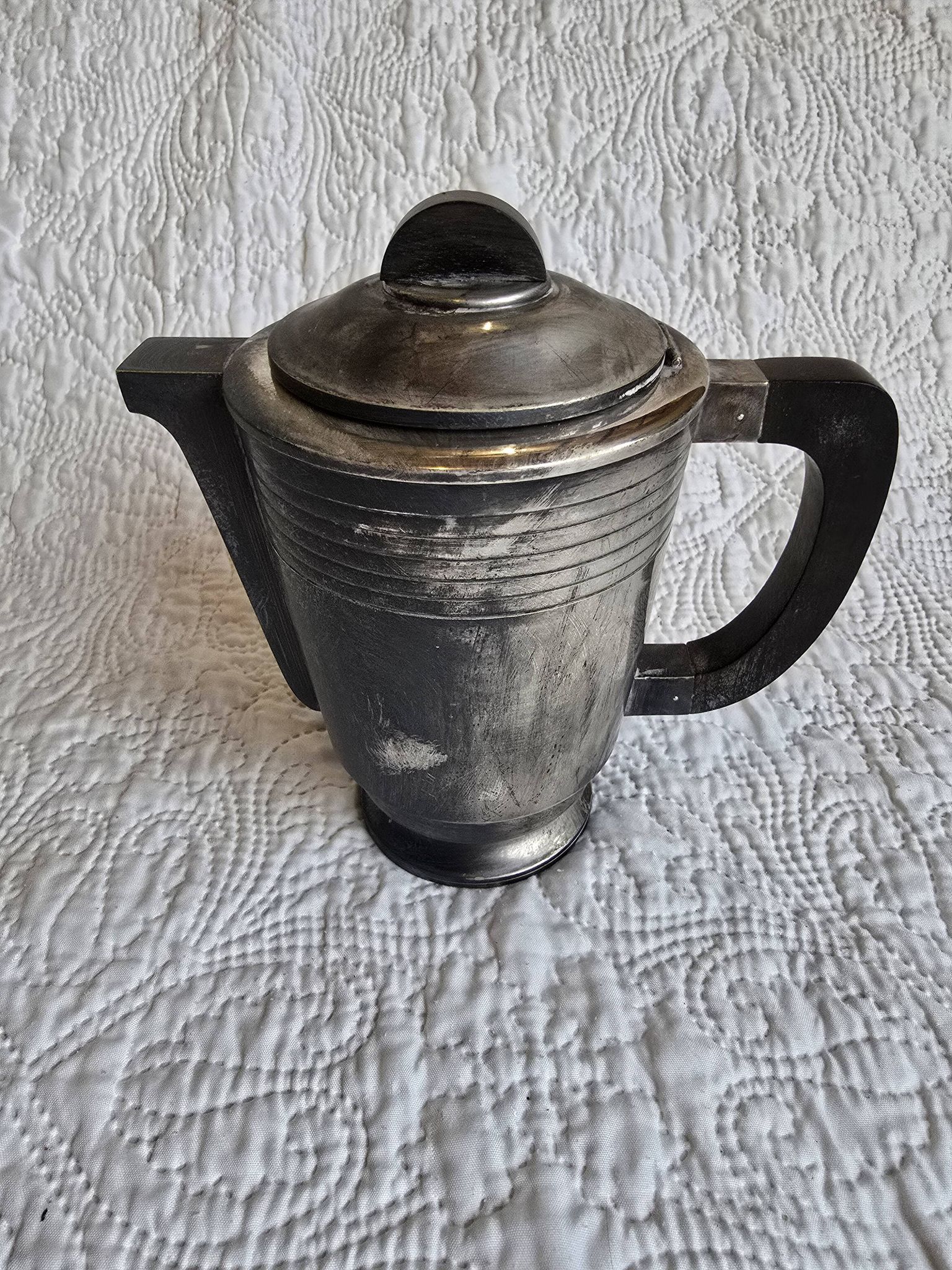 Art Deco tea and coffee service in silver-plated metal and Bakelite, 1930s