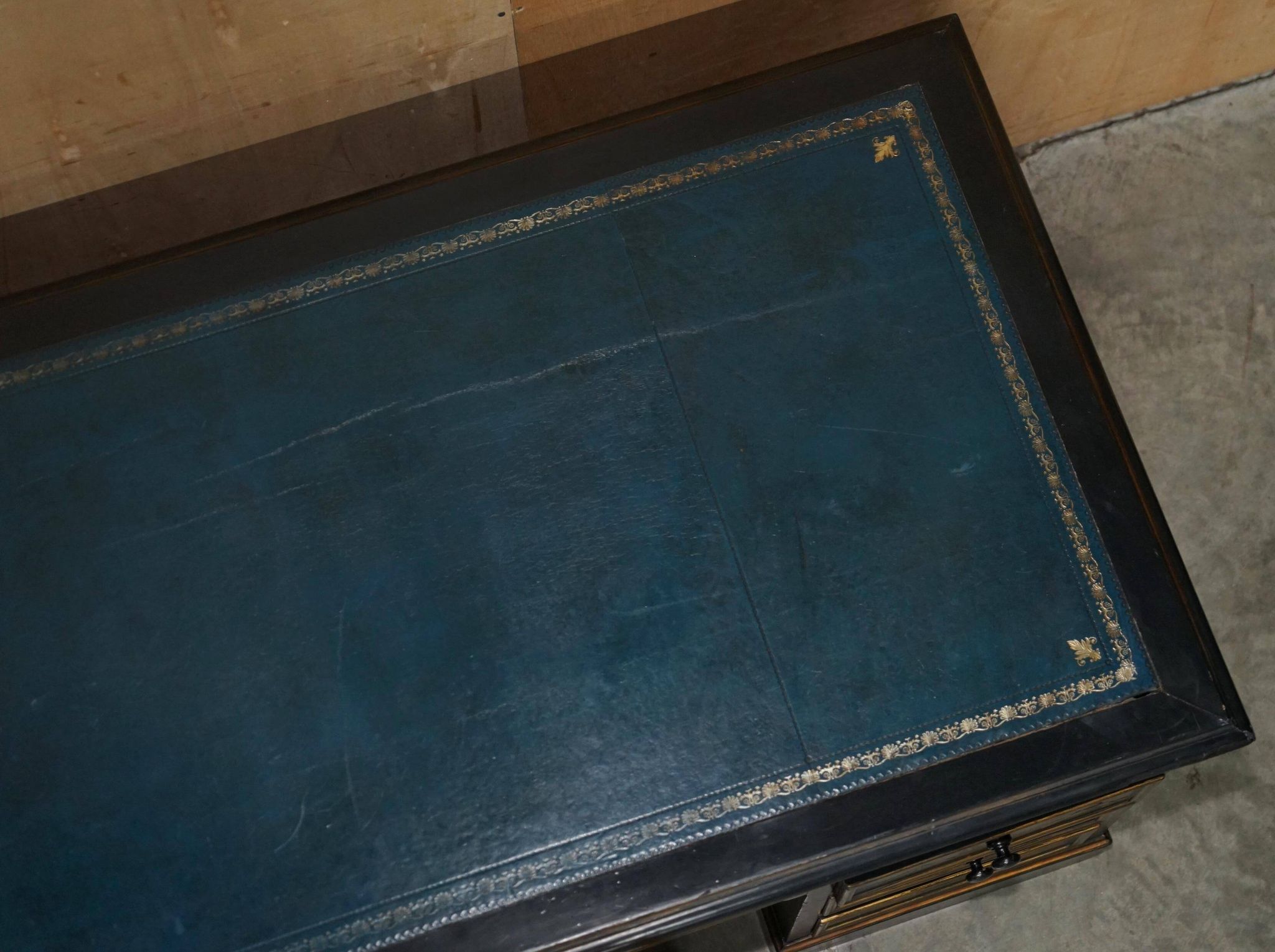 Bureau Chinois Chinoiserie 19ème Siècle Cuir Napoléonien