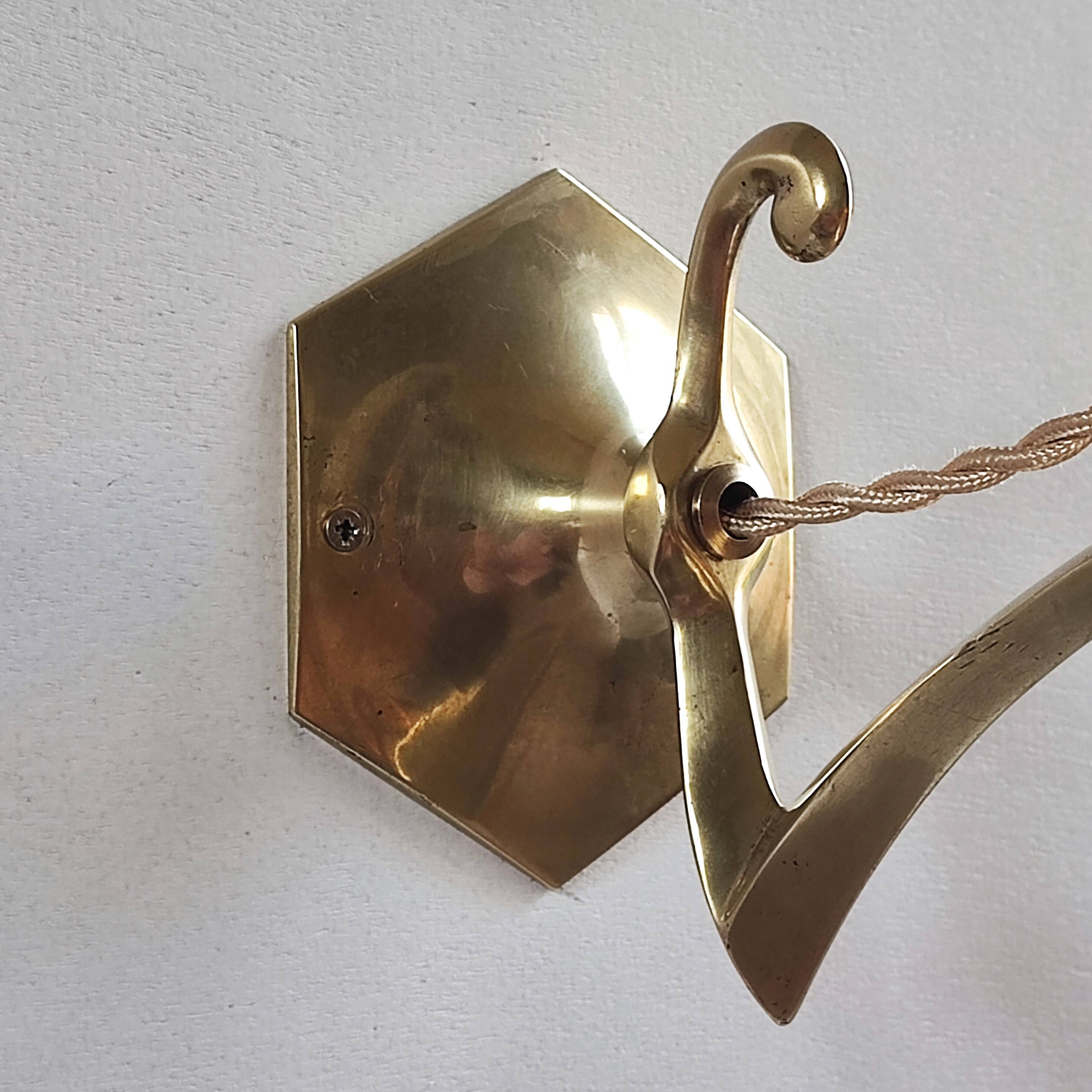 Art Deco wall light