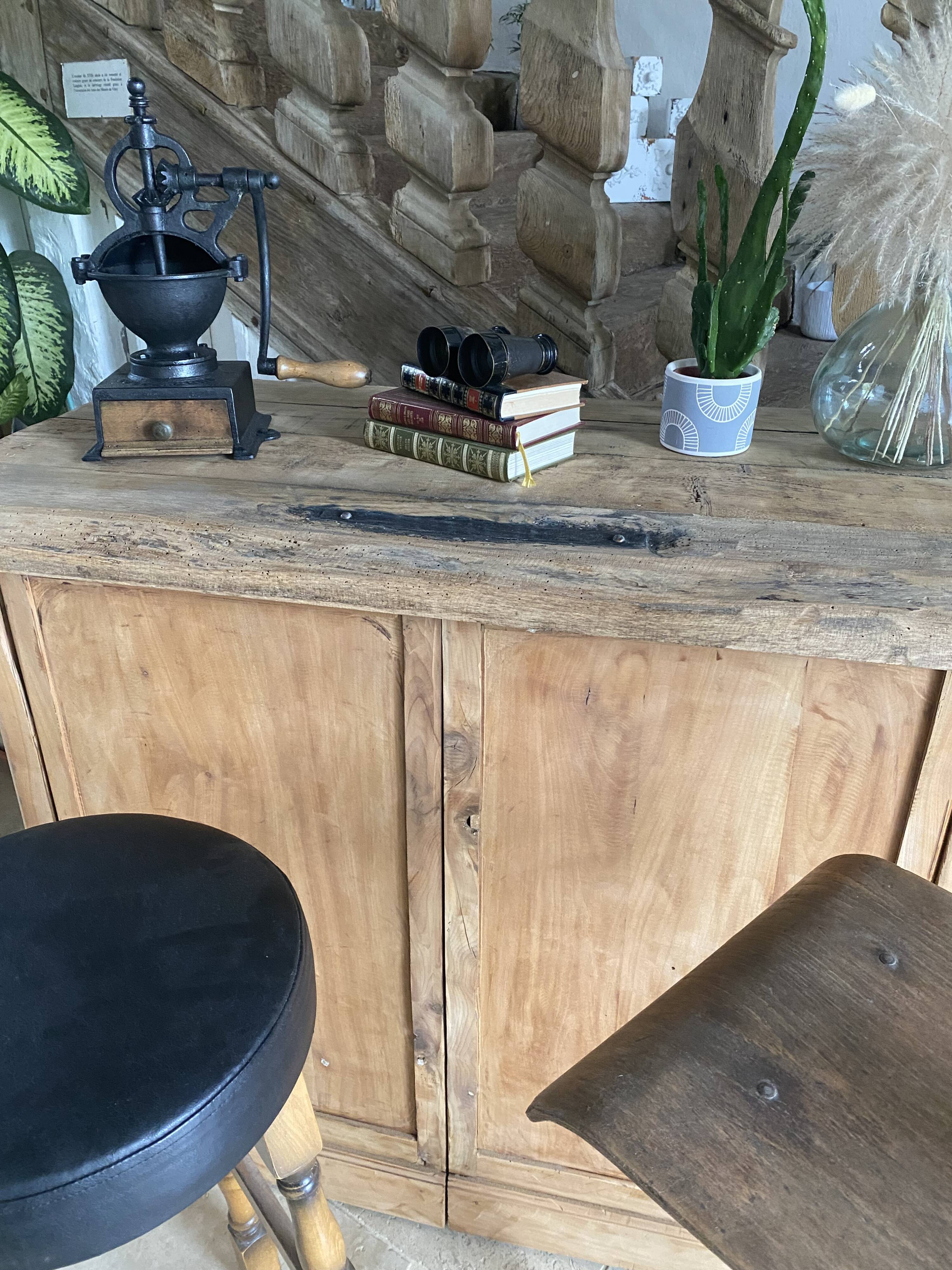 Bar furniture vintage antique counter