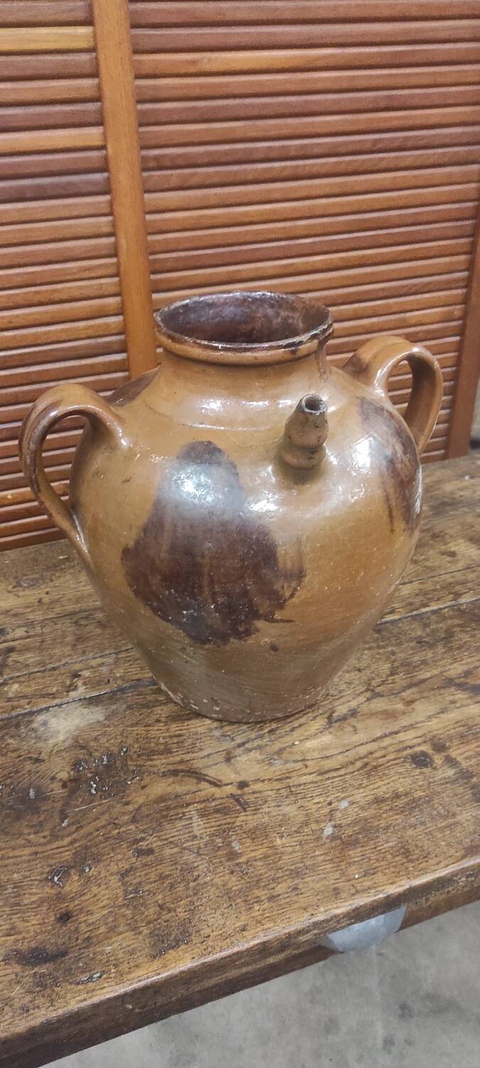 Buire jar vase jug Auvergne in old terracotta
