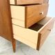 Meuble commode tiroirs et porte, placage chêne, années 60