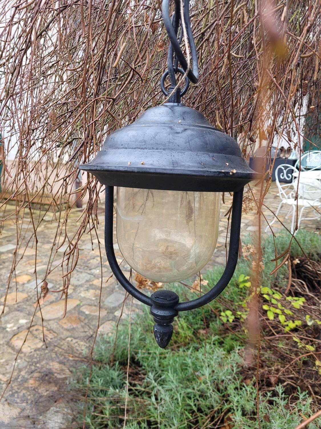 Outdoor pendant light