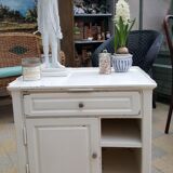 Small storage unit