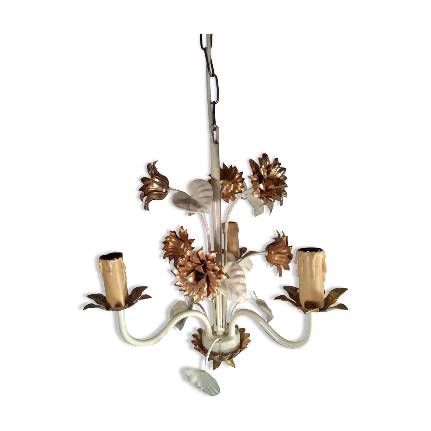 3-pointed metal beige and gold lacquered metal