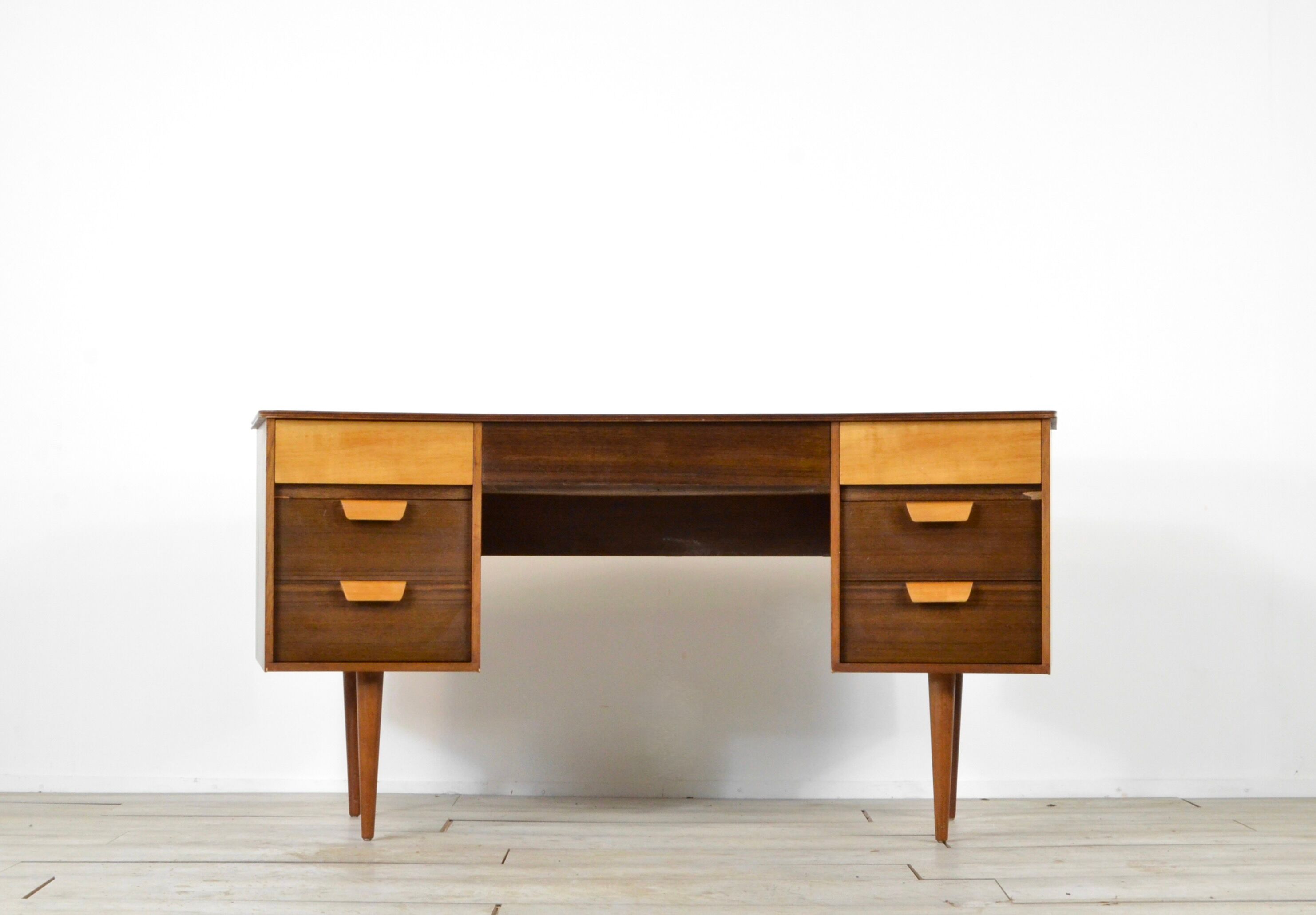 Midcentury Uniflex Walnut And Beech Concave Desk Designed By Gunther Hoffstead .