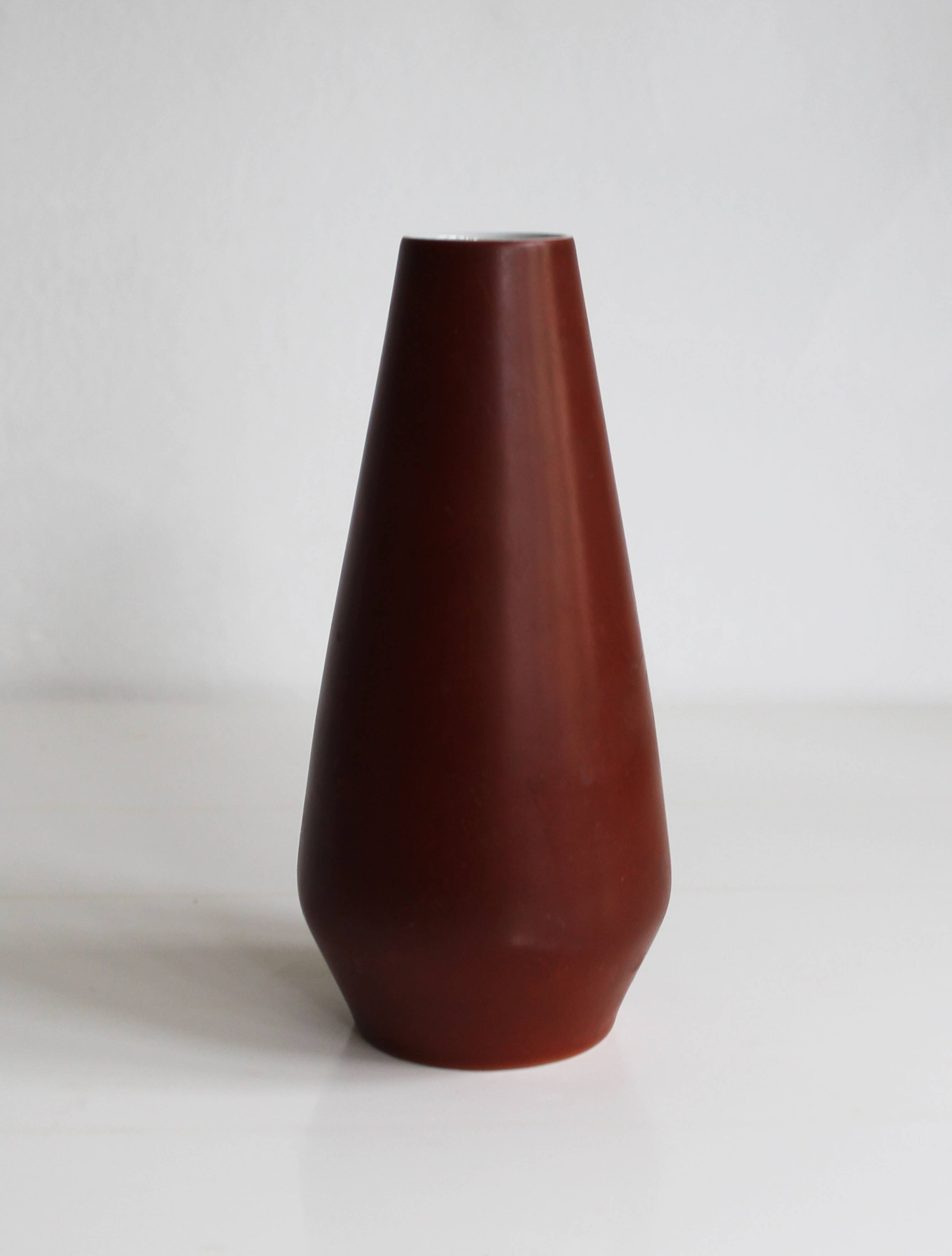 1960s Lichte Porcelain Flower Vase – Mid-Century Elegance