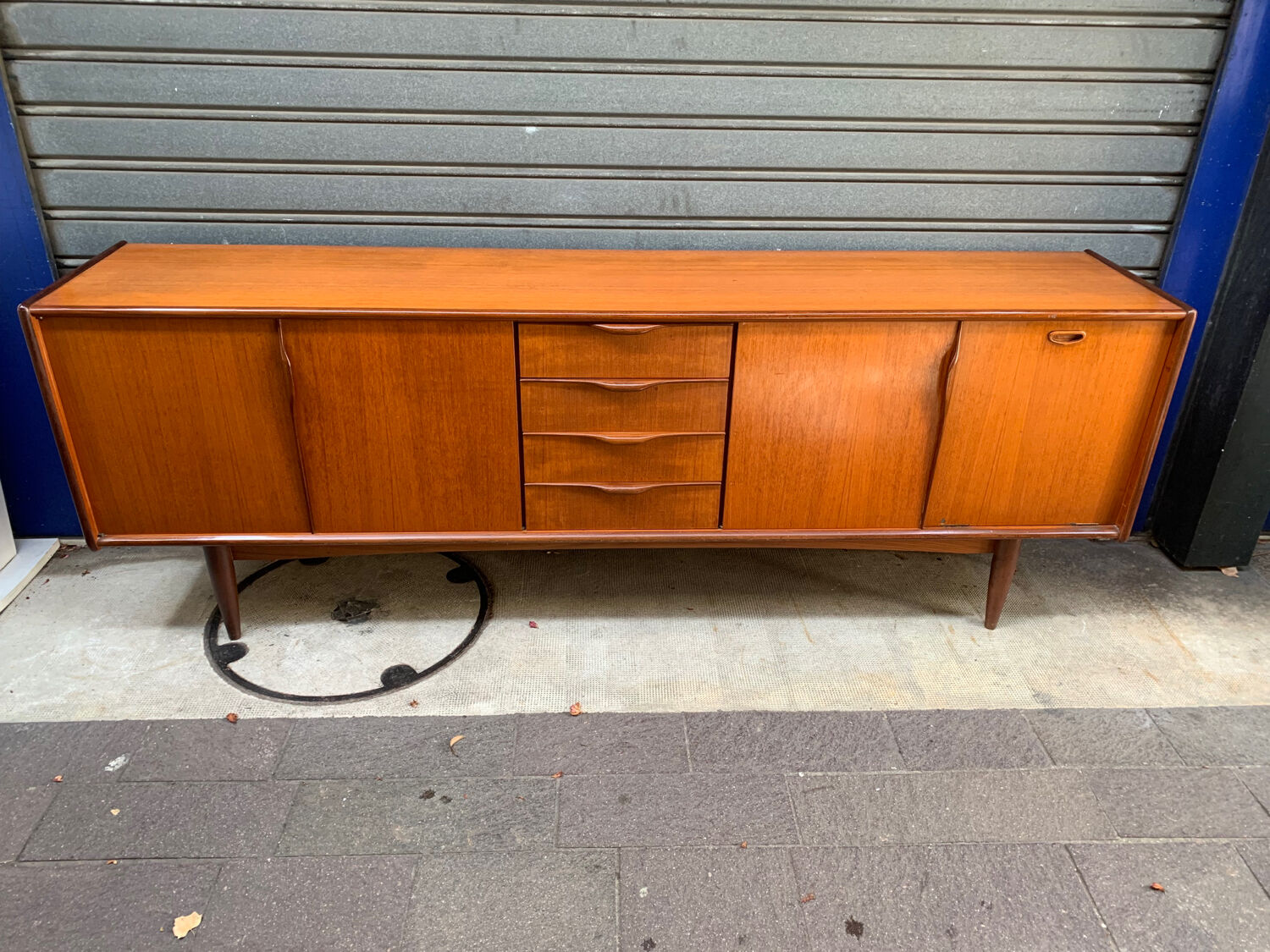 Mahogany veneer sideboard from the 60s