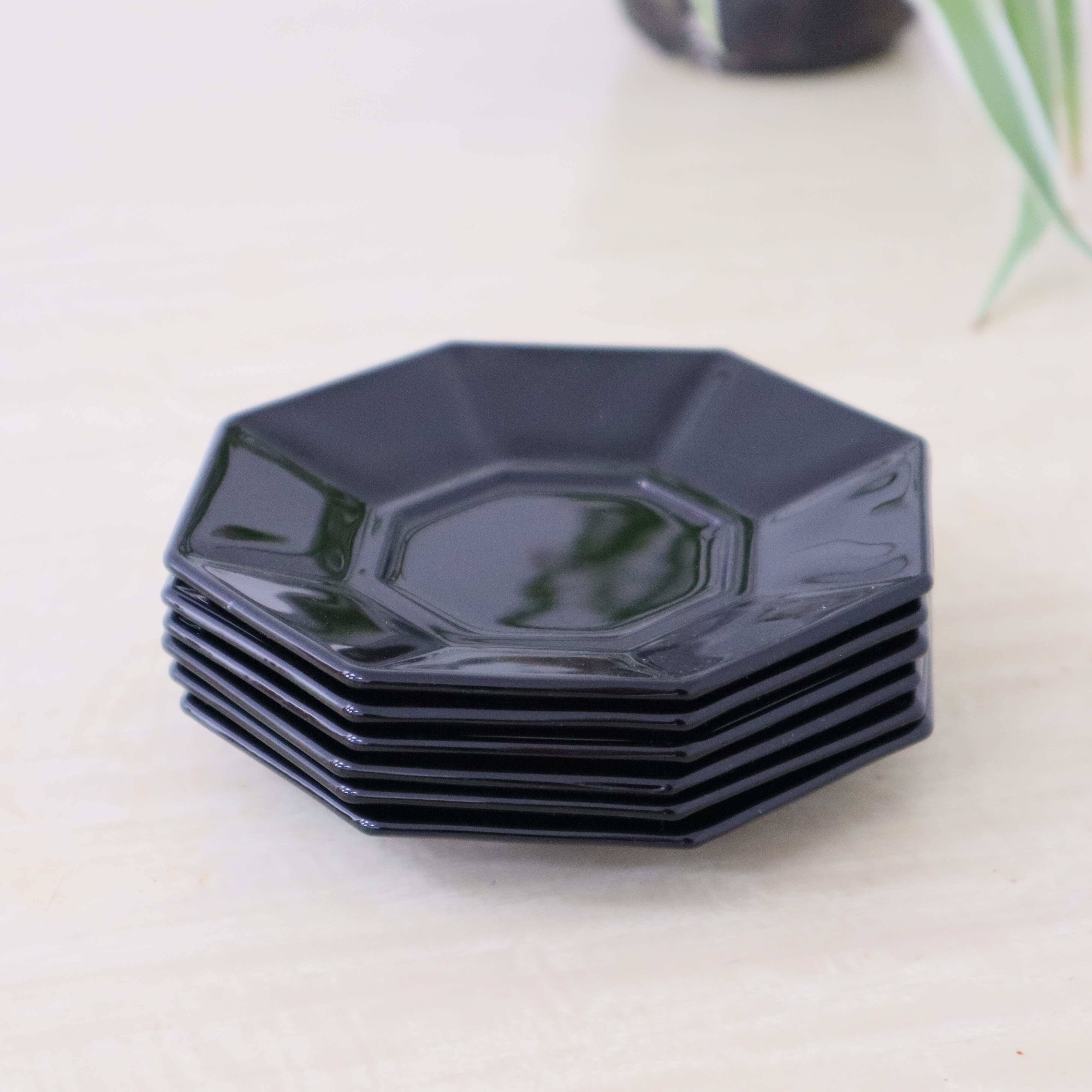 6 "Octime" black Arcoroc saucers