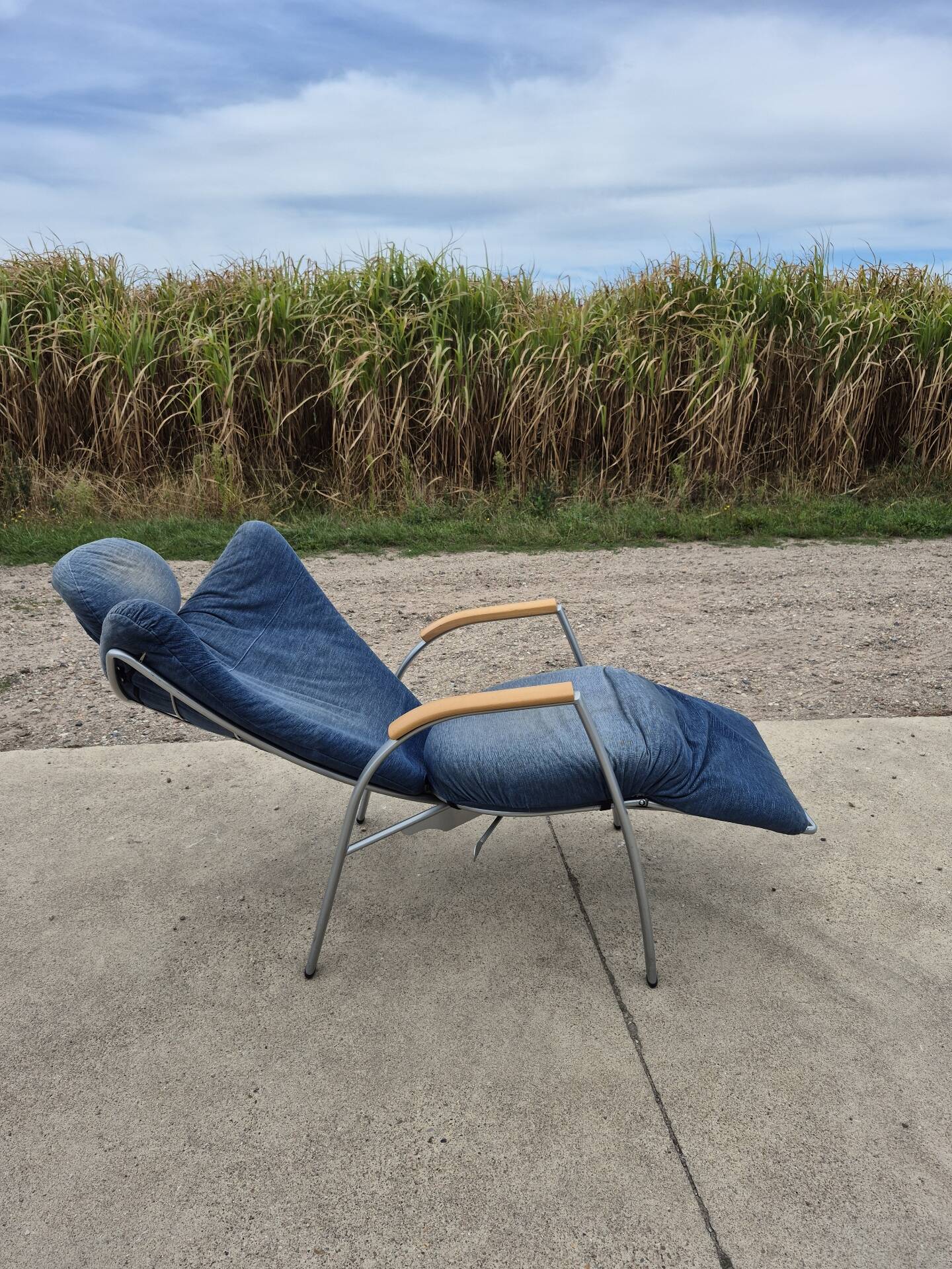 vintage memphis style Skipper relax chair Bonaldo 1980s postmodern