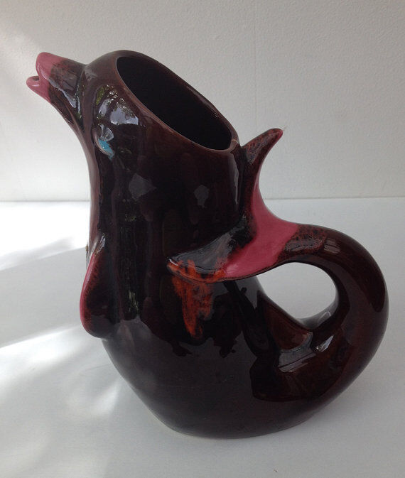 Pichet en forme de dauphin Vallauris