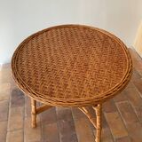 Round wicker table