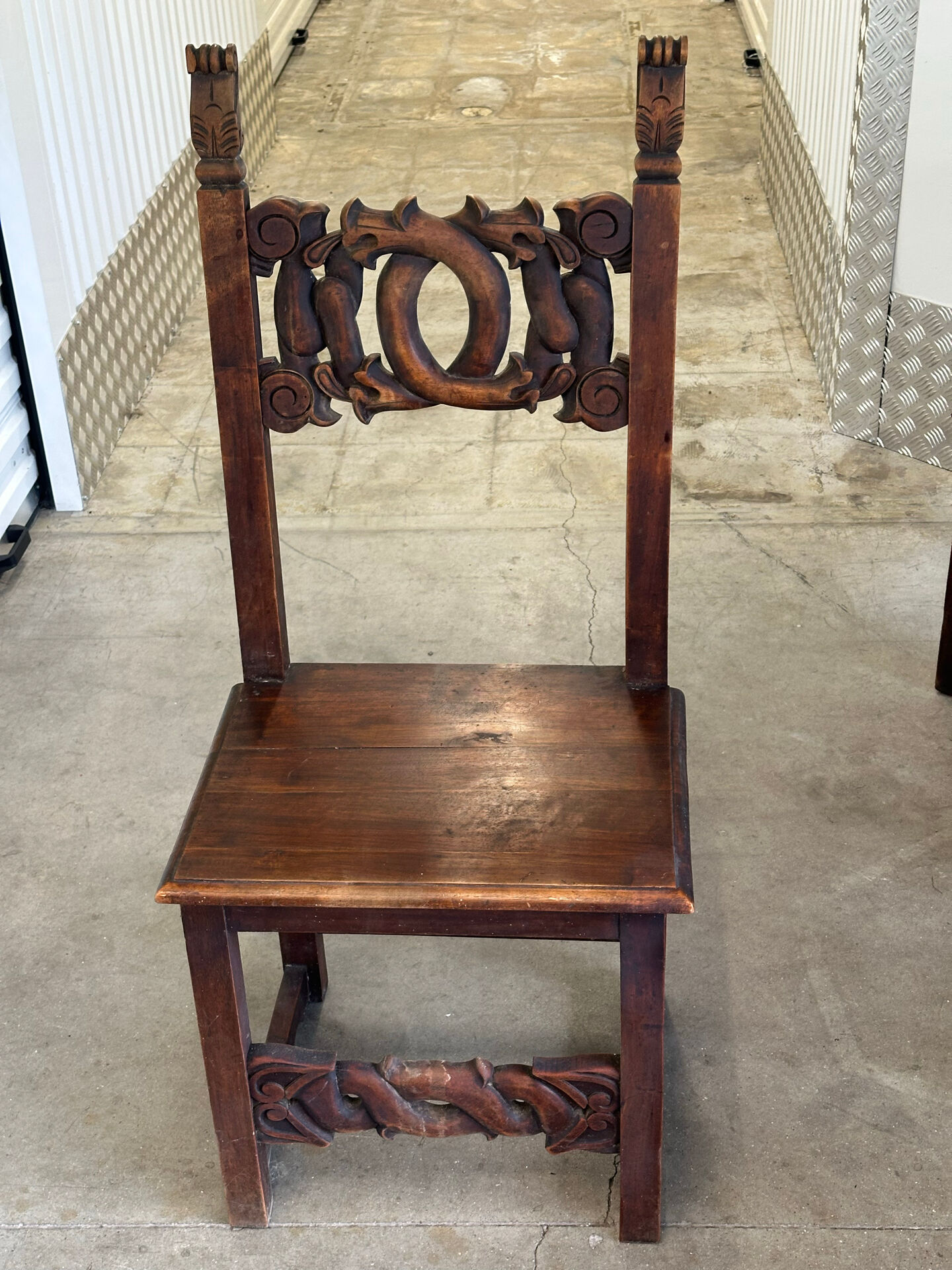 6 Alsatian chairs from the 19th century – carved wood – interlaced decoration