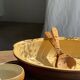 Huge oval oven dish with handle