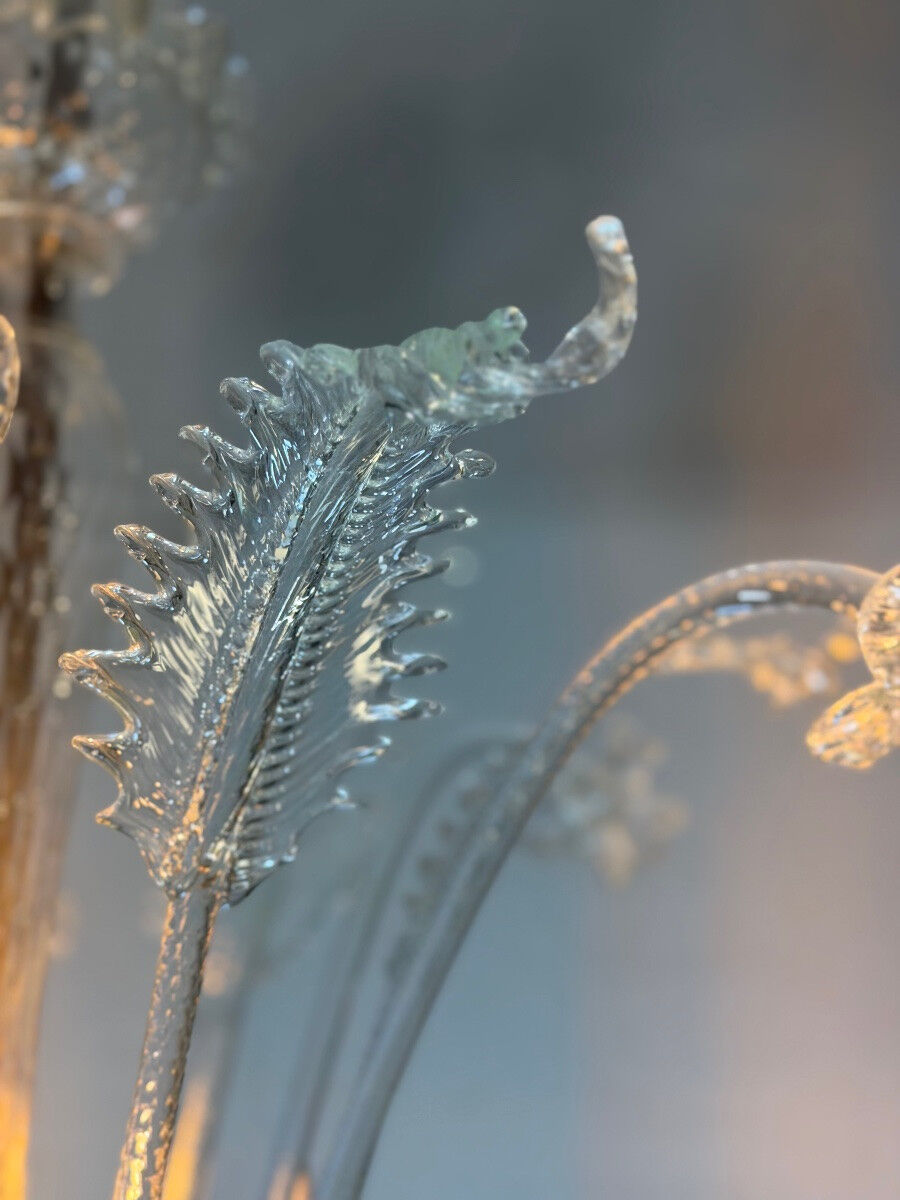 Venetian chandelier made of Murano glass, six light arms, circa 1940.