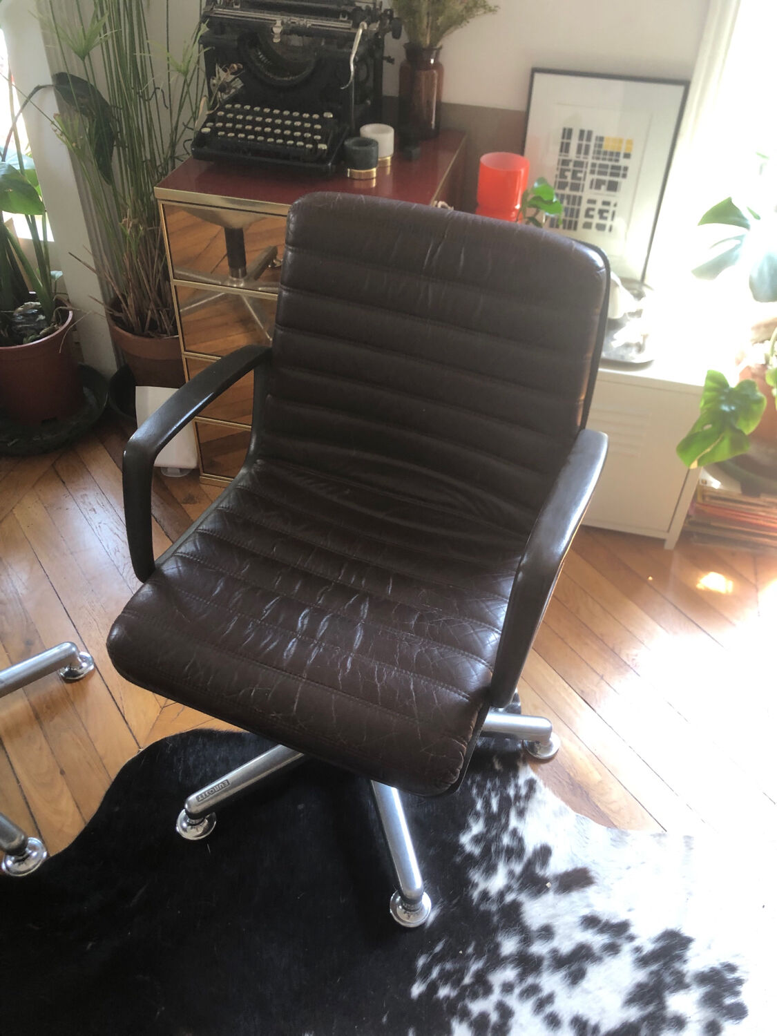 Eurosit leather chair (year 70/80)
