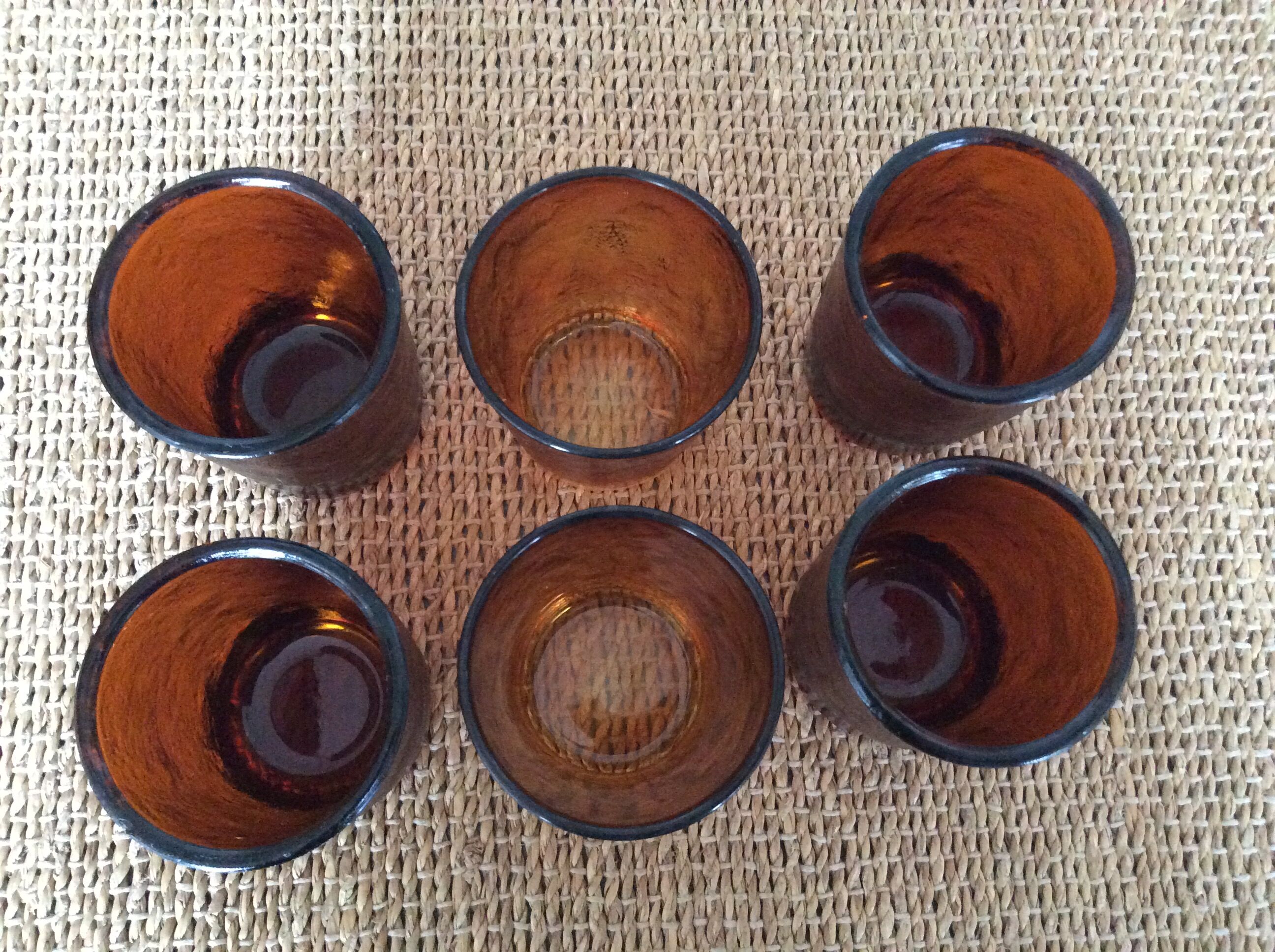 6 amber glasses