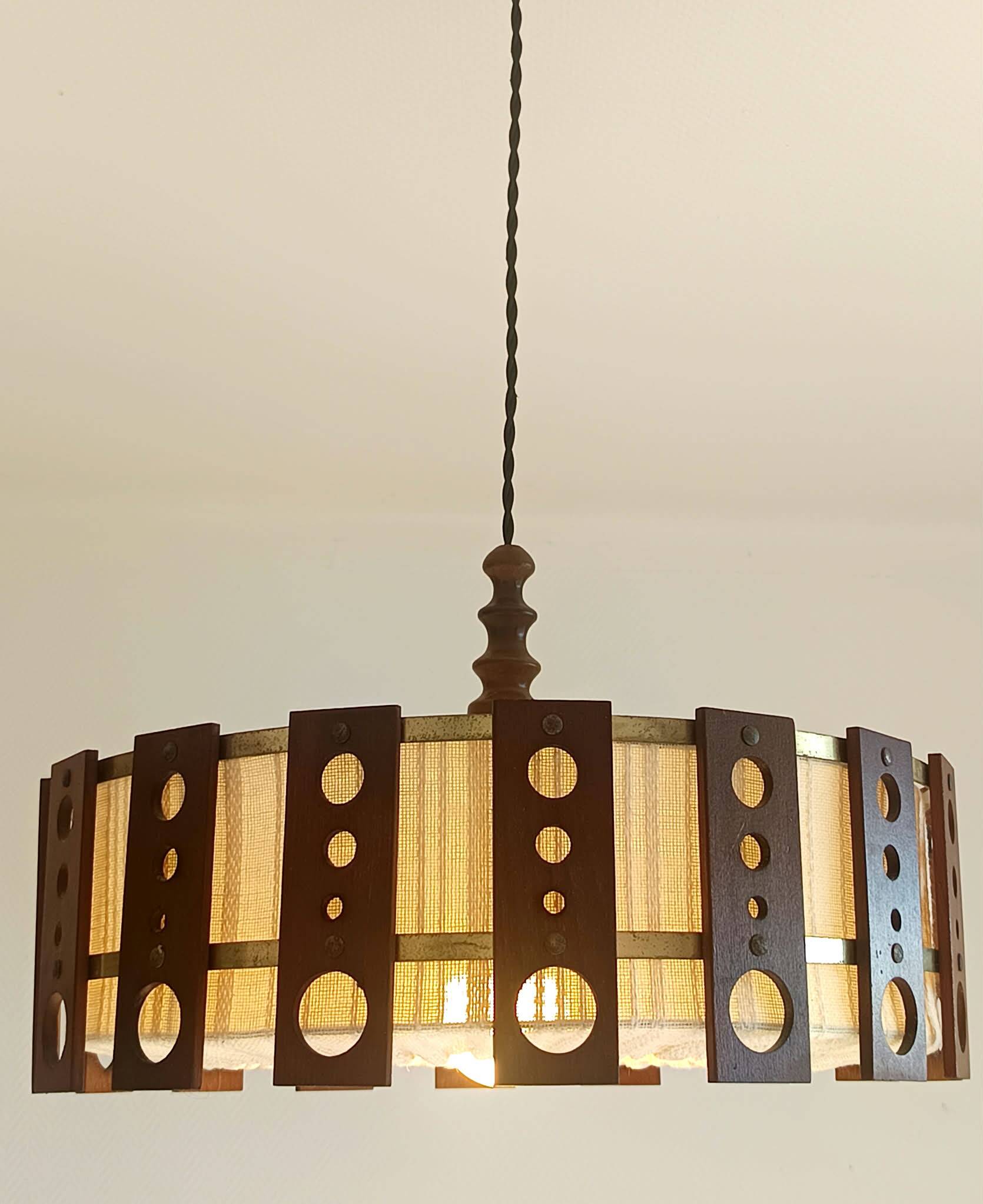 Suspension scandinave teck et tissu vers 1960