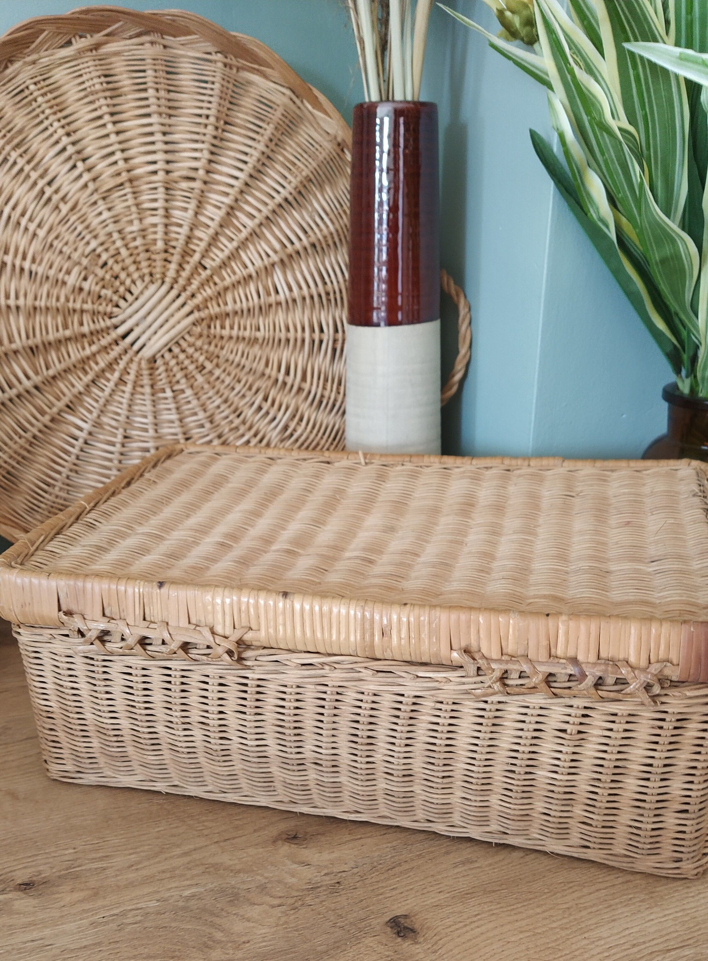 Wicker basket